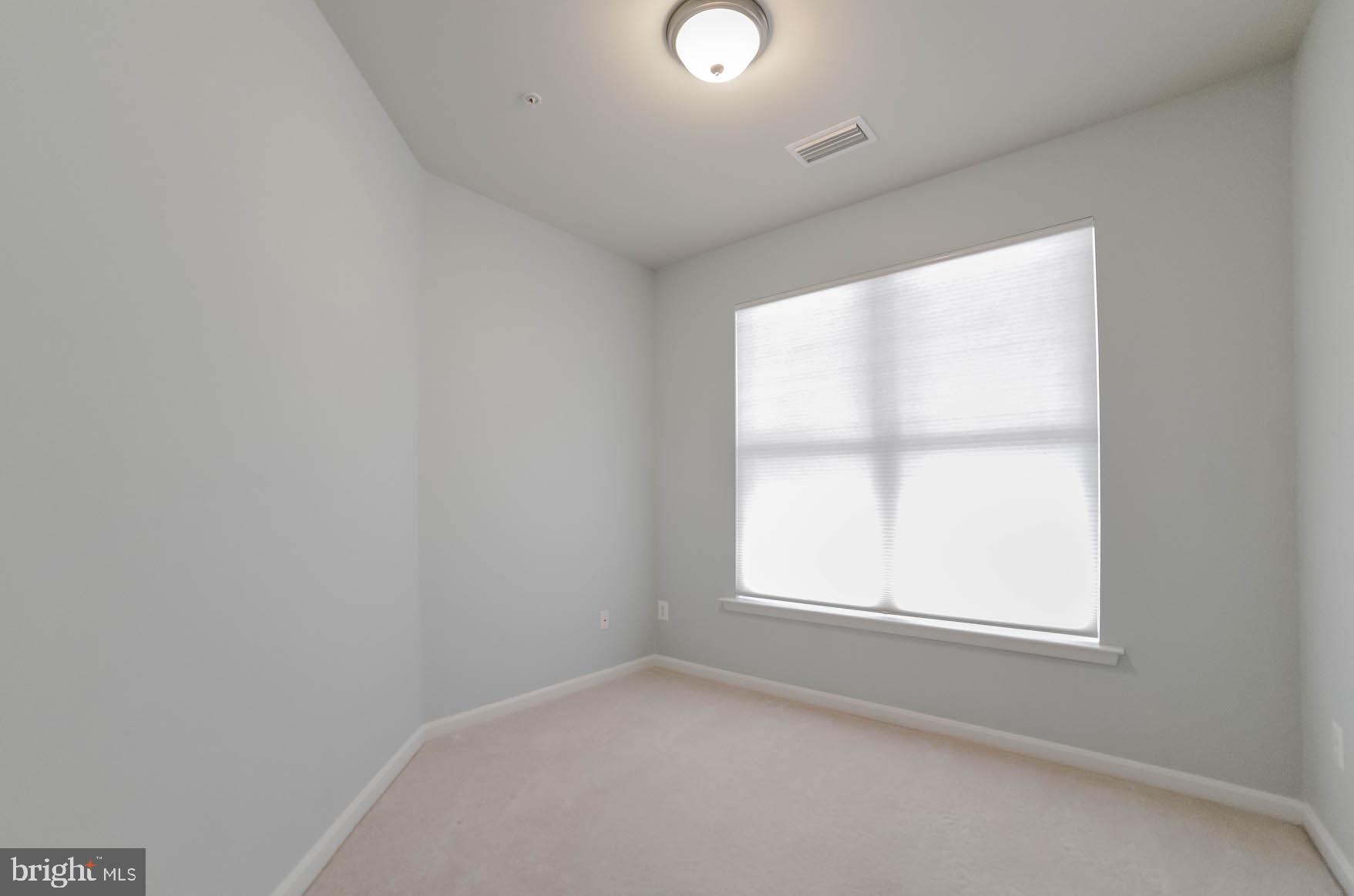 OYSTER BAY CONDOMINIUMS - Residential