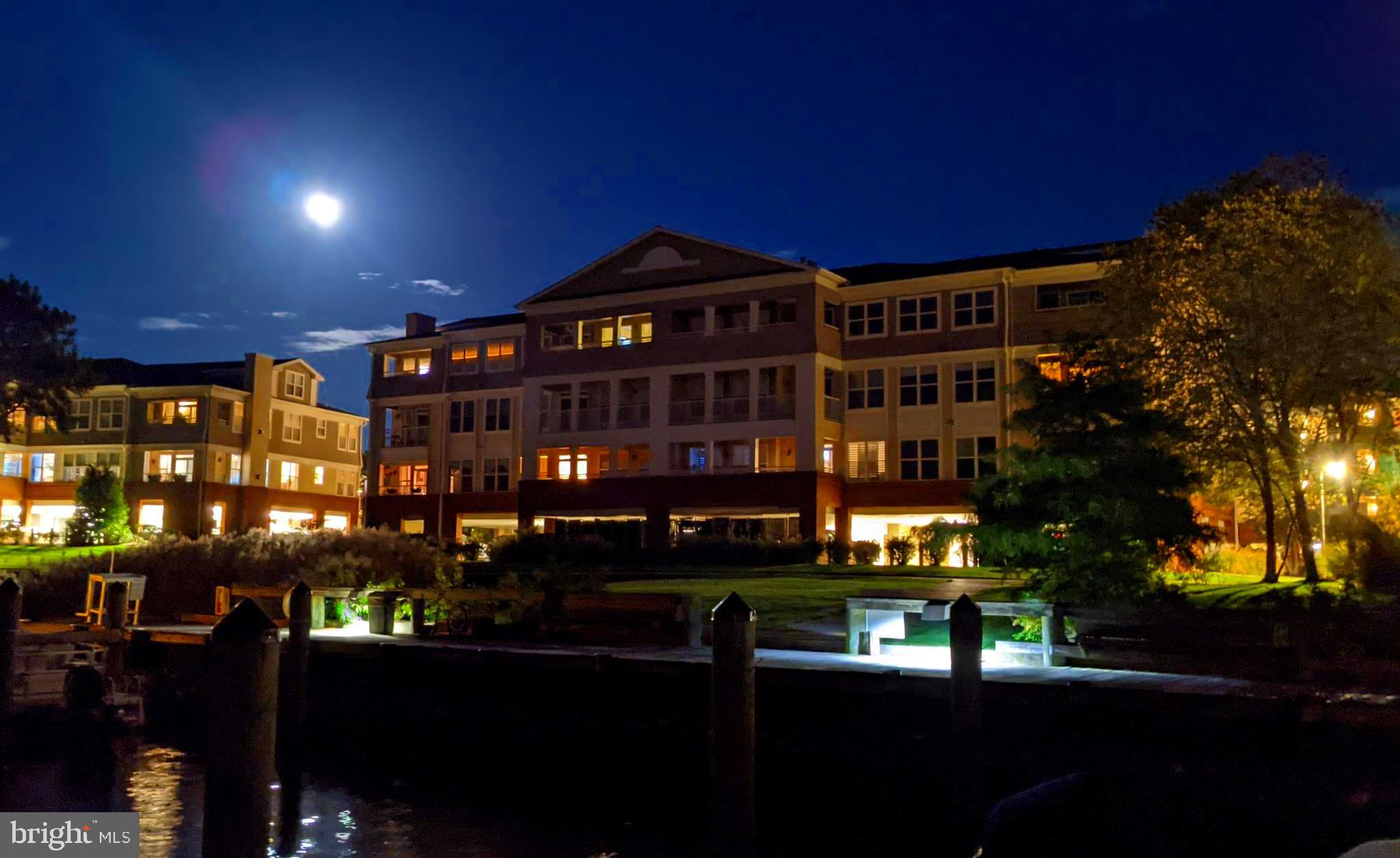 OYSTER BAY CONDOMINIUMS - Residential