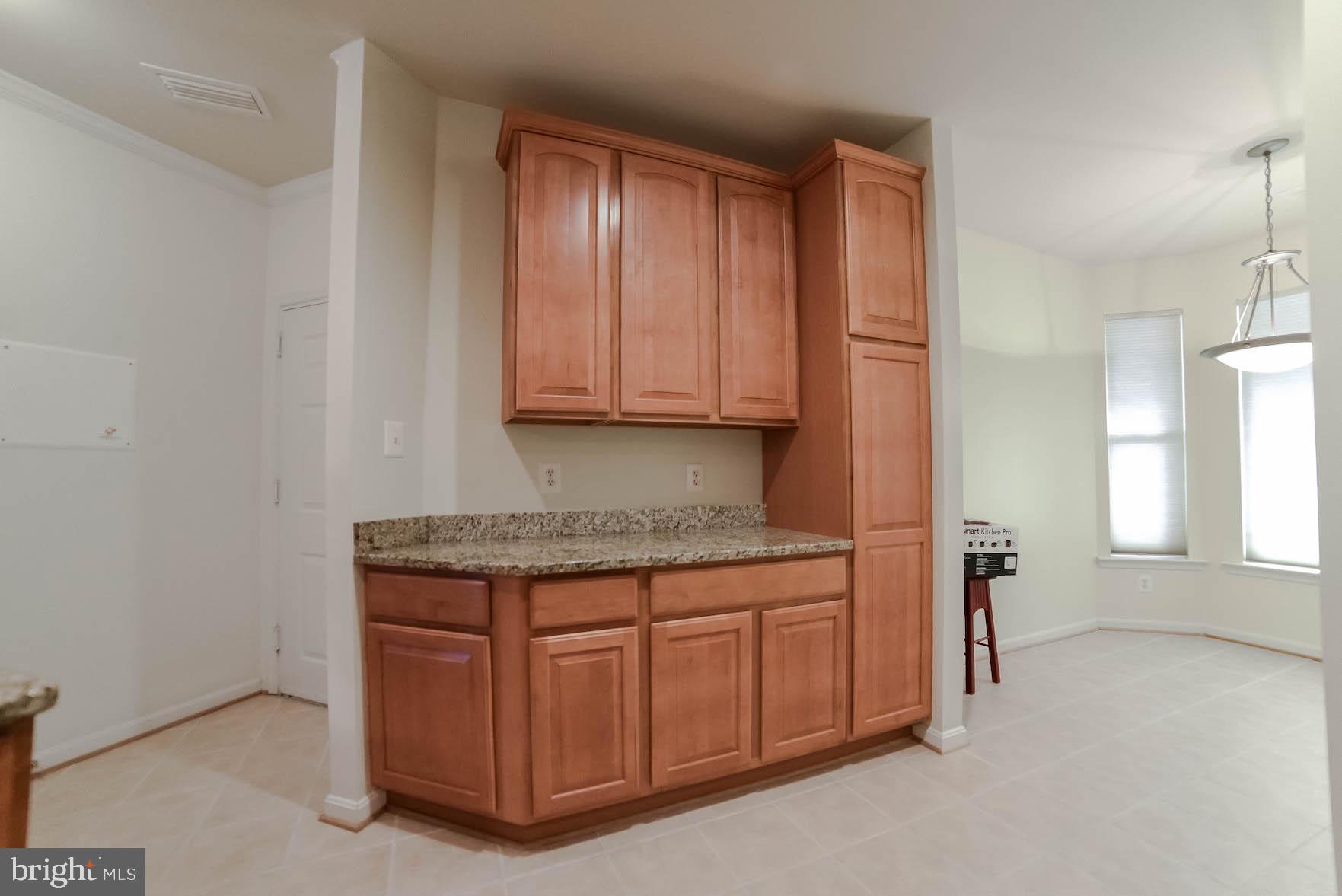 OYSTER BAY CONDOMINIUMS - Residential