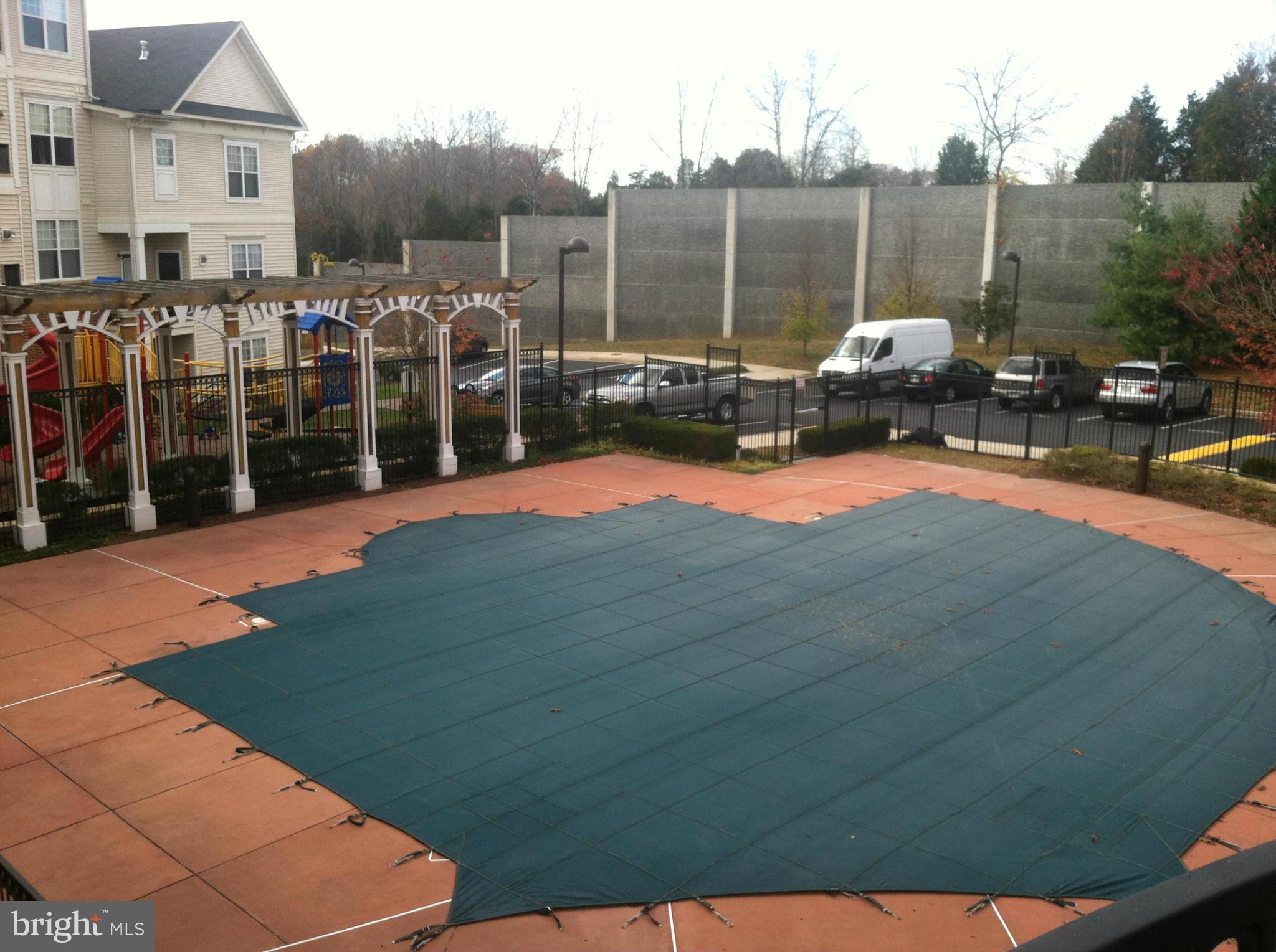 FAIRFAX RIDGE - Residential