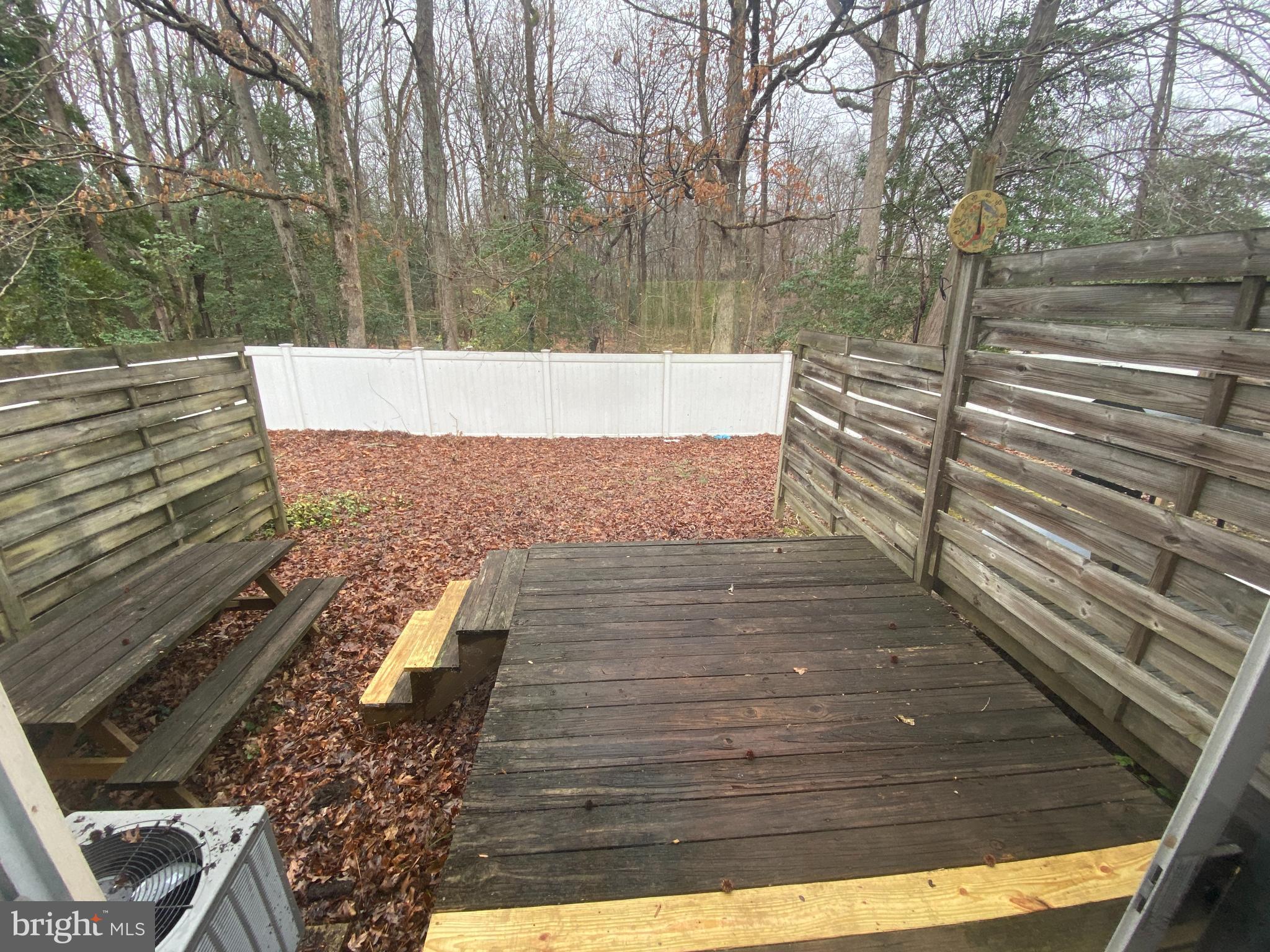 KINGS WOOD TOWNHOUSES - Residential Lease