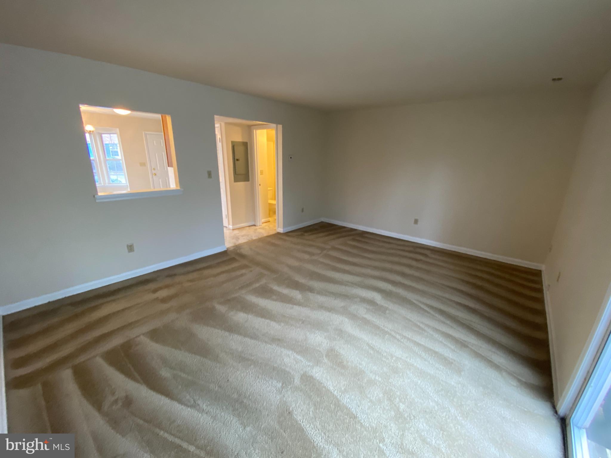 KINGS WOOD TOWNHOUSES - Residential Lease