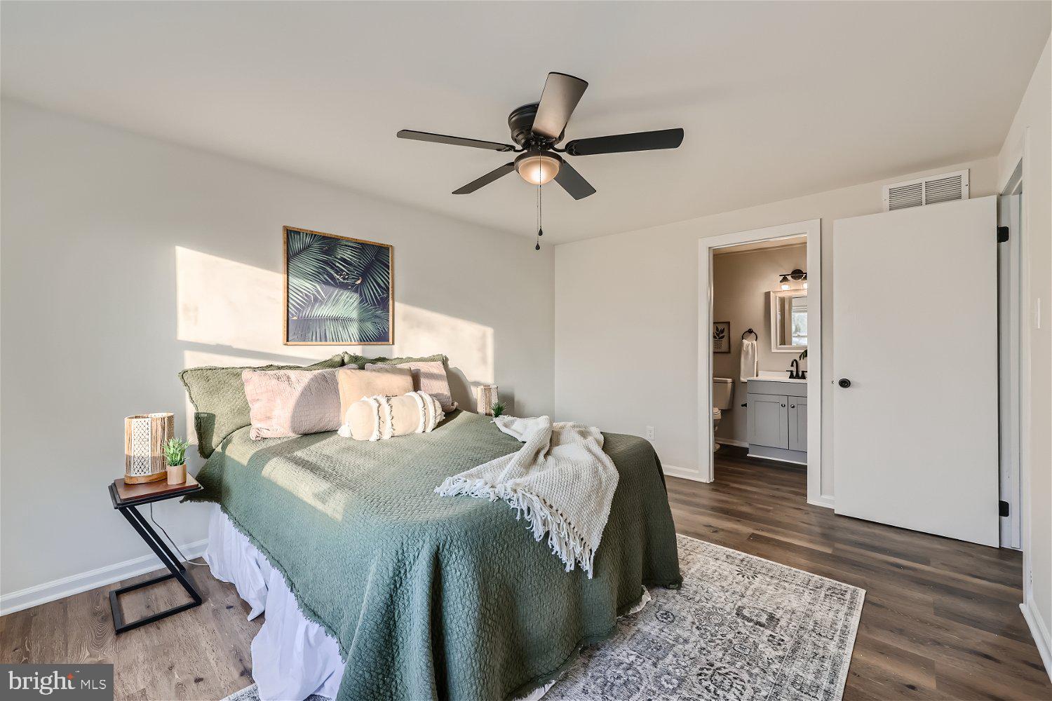 KINGS COURT - Residential