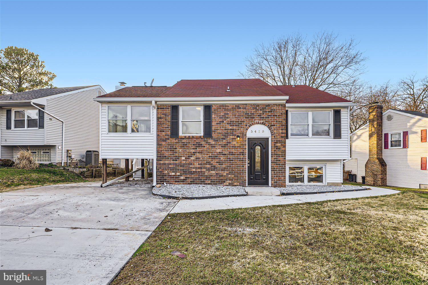 KINGS COURT - Residential