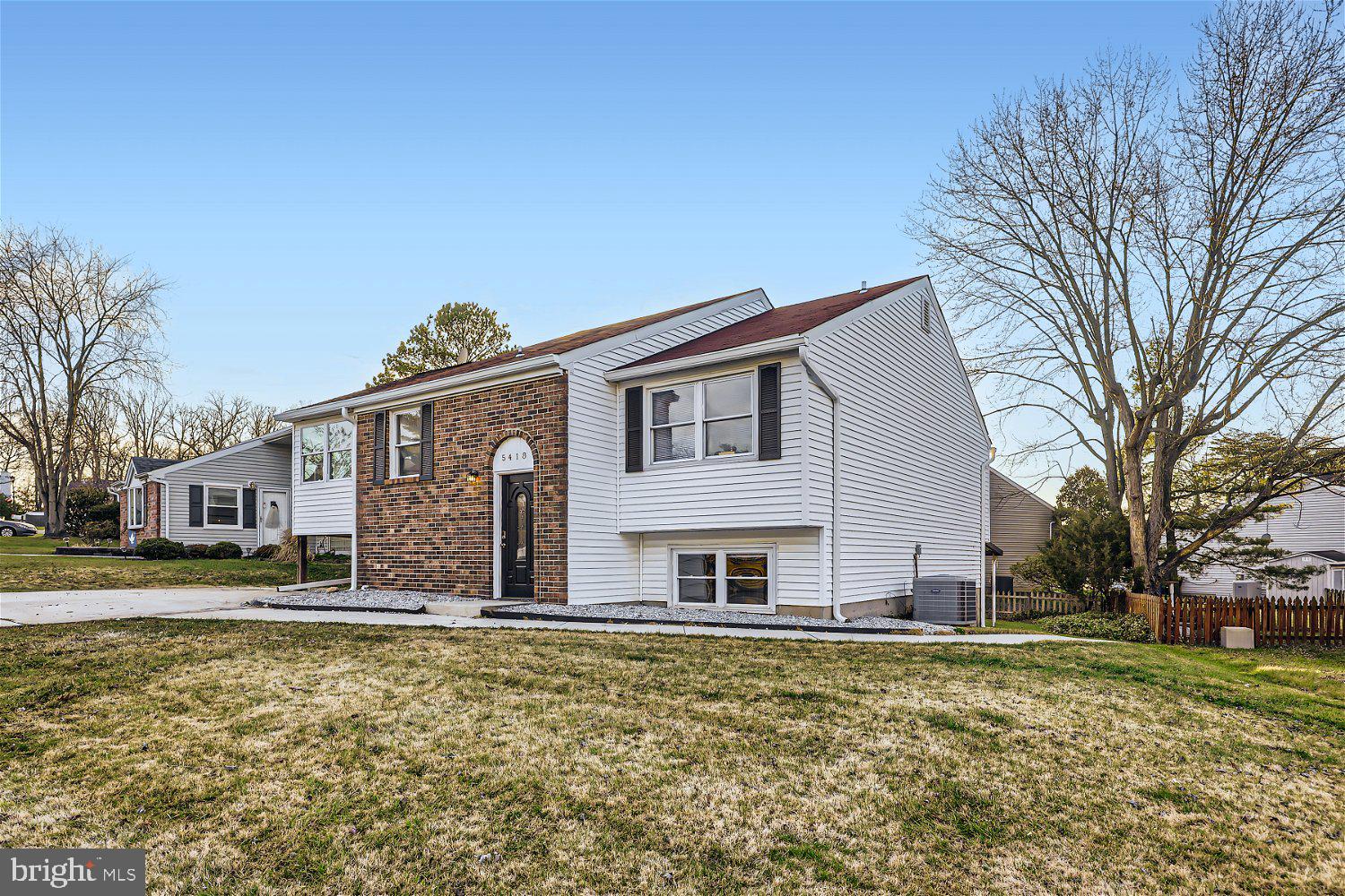 KINGS COURT - Residential