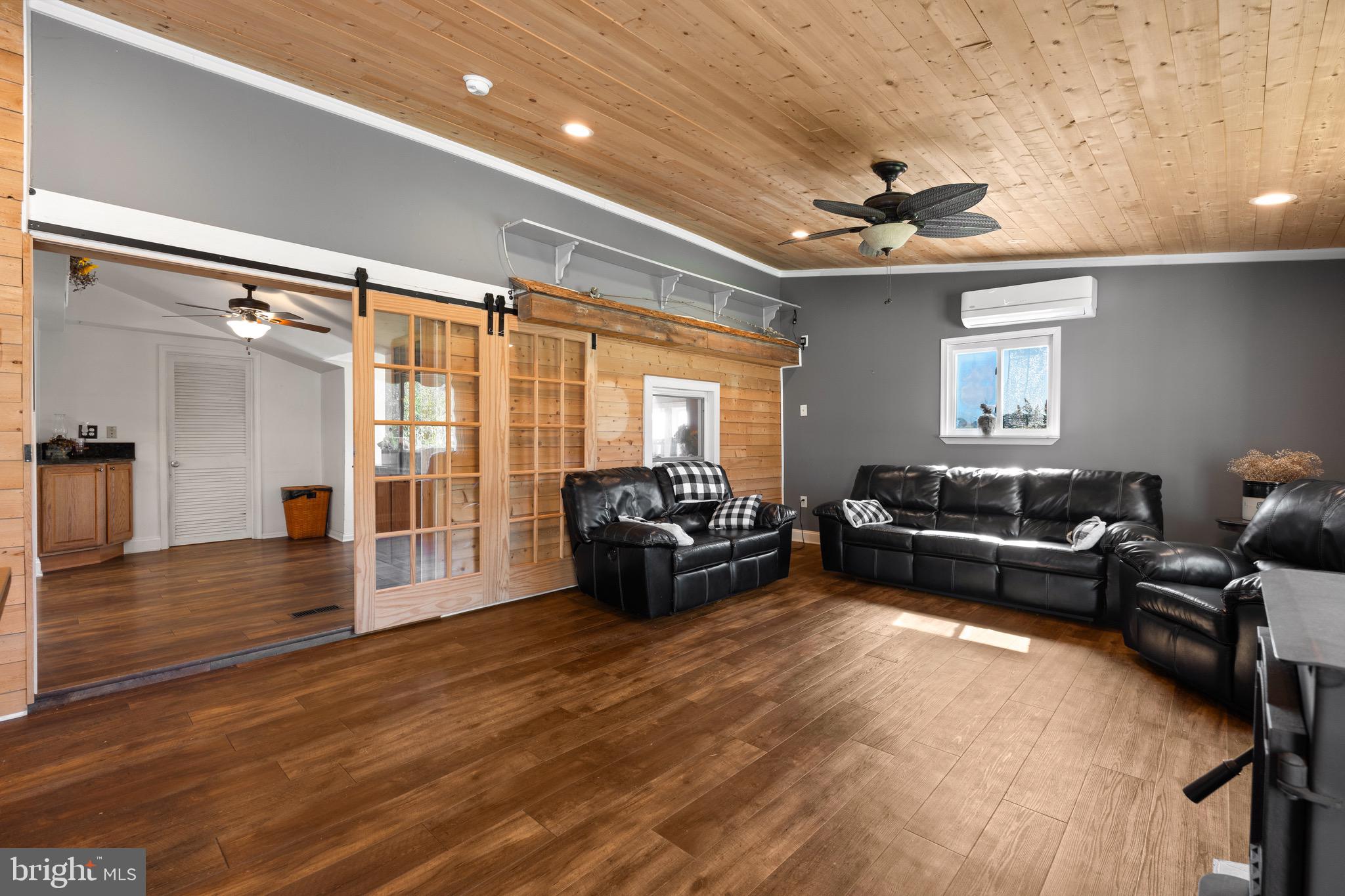 FISHING CREEK - Residential