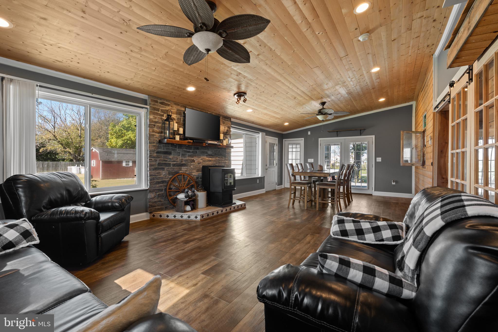 FISHING CREEK - Residential