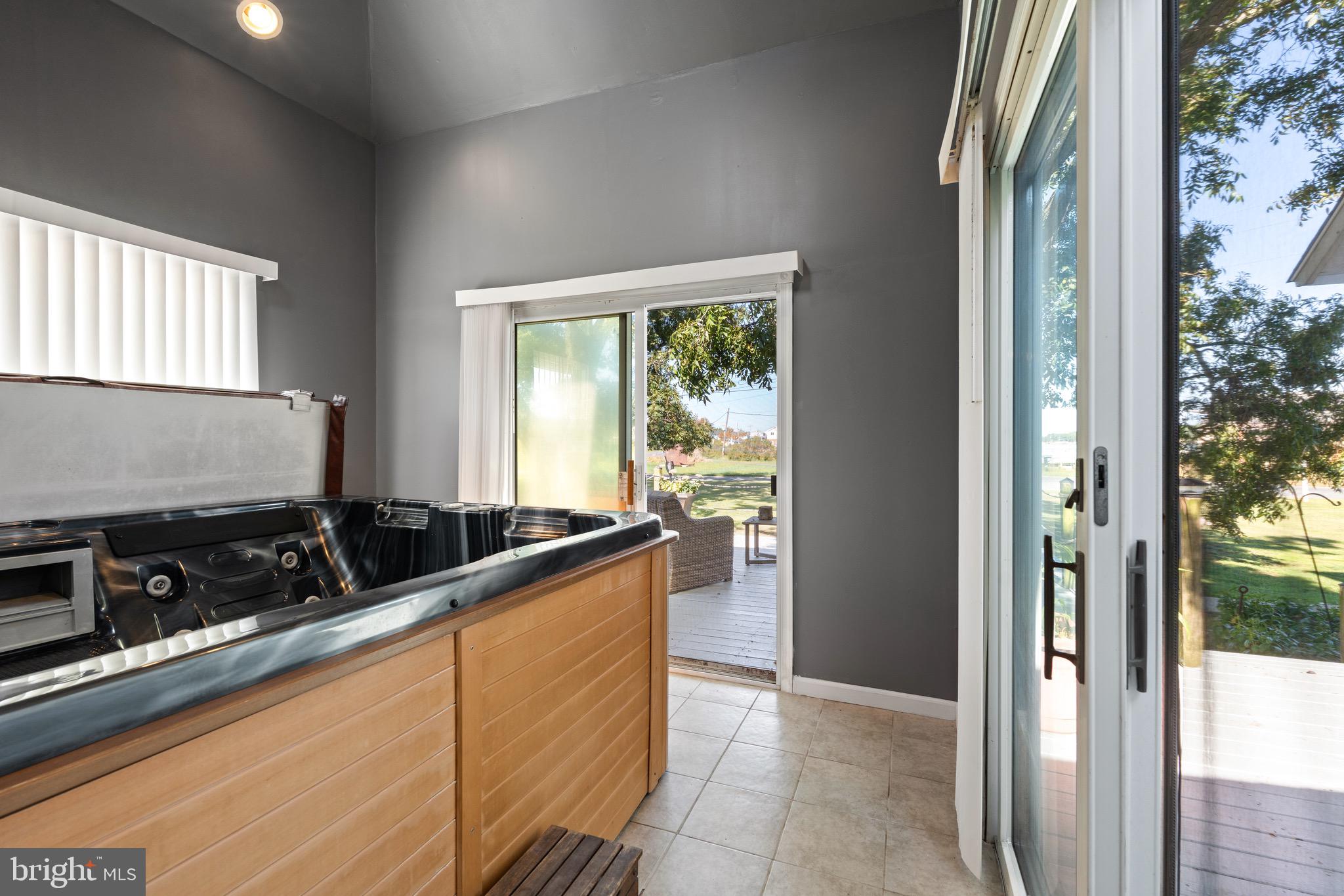 FISHING CREEK - Residential