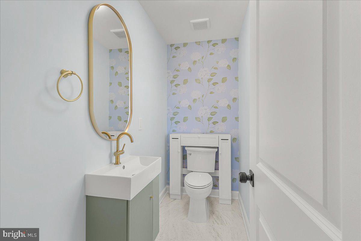 HICKORY HILL ESTATES - Residential