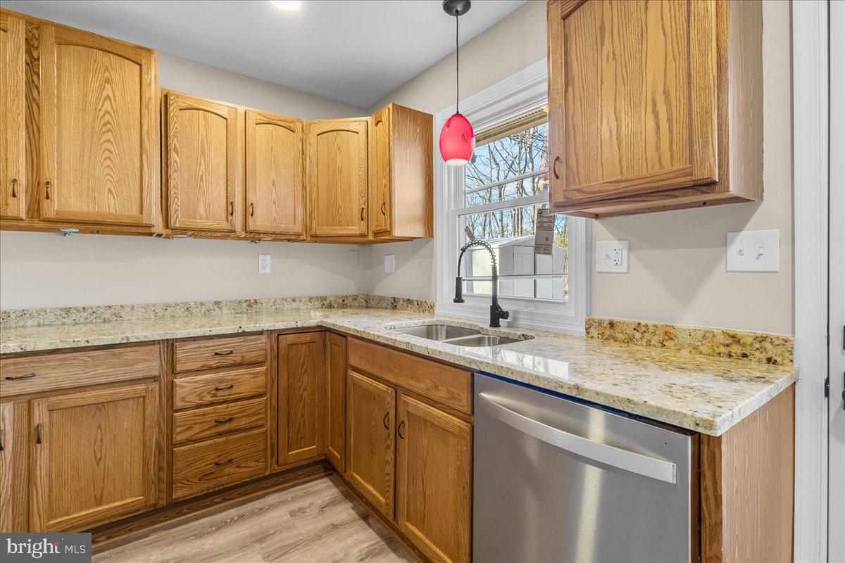 HICKORY HILL ESTATES - Residential