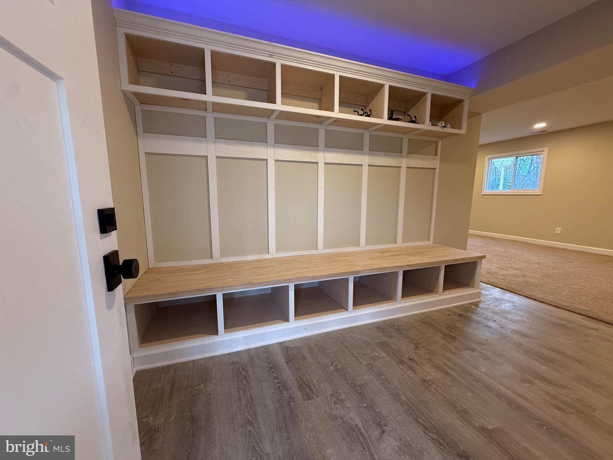 HICKORY HILL ESTATES - Residential