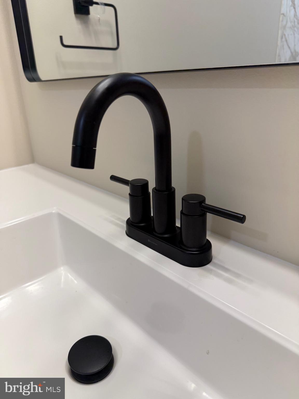 HICKORY HILL ESTATES - Residential