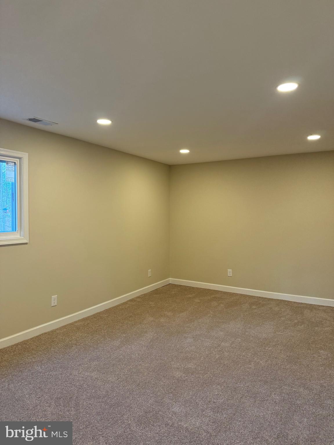 HICKORY HILL ESTATES - Residential