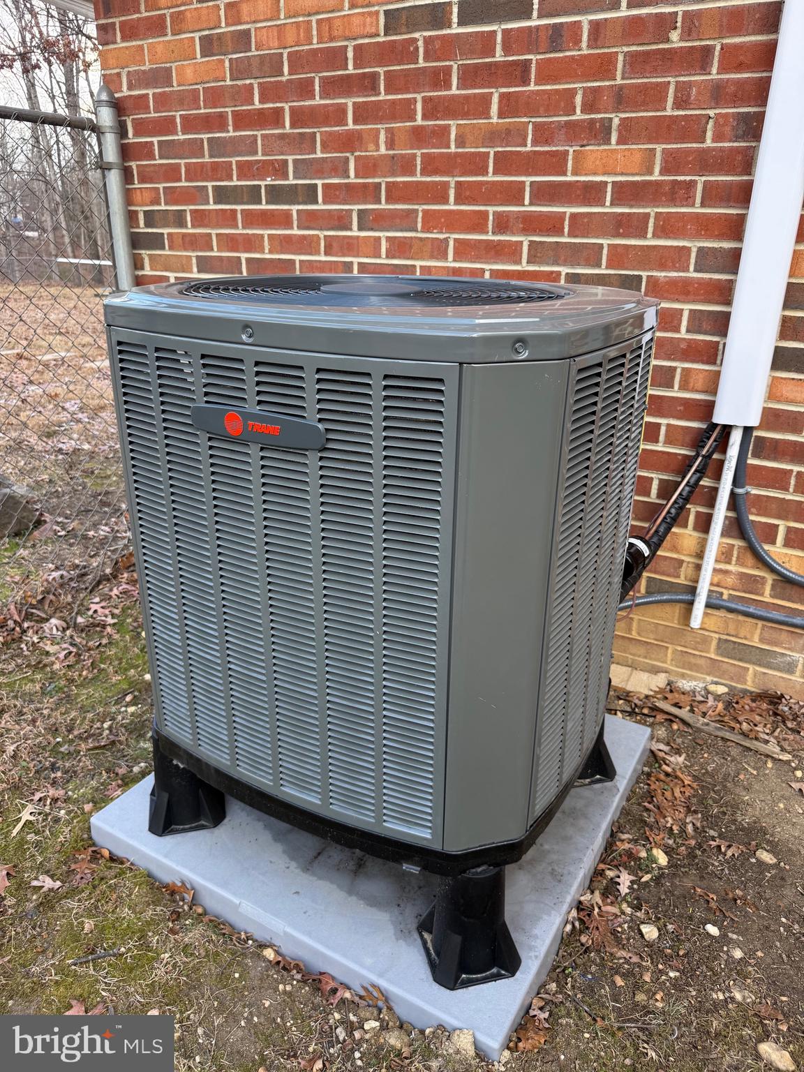 HICKORY HILL ESTATES - Residential