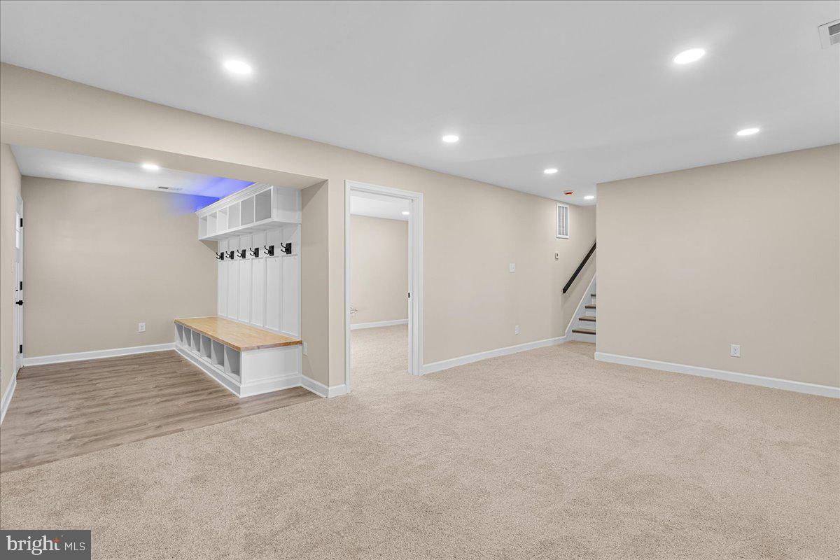 HICKORY HILL ESTATES - Residential