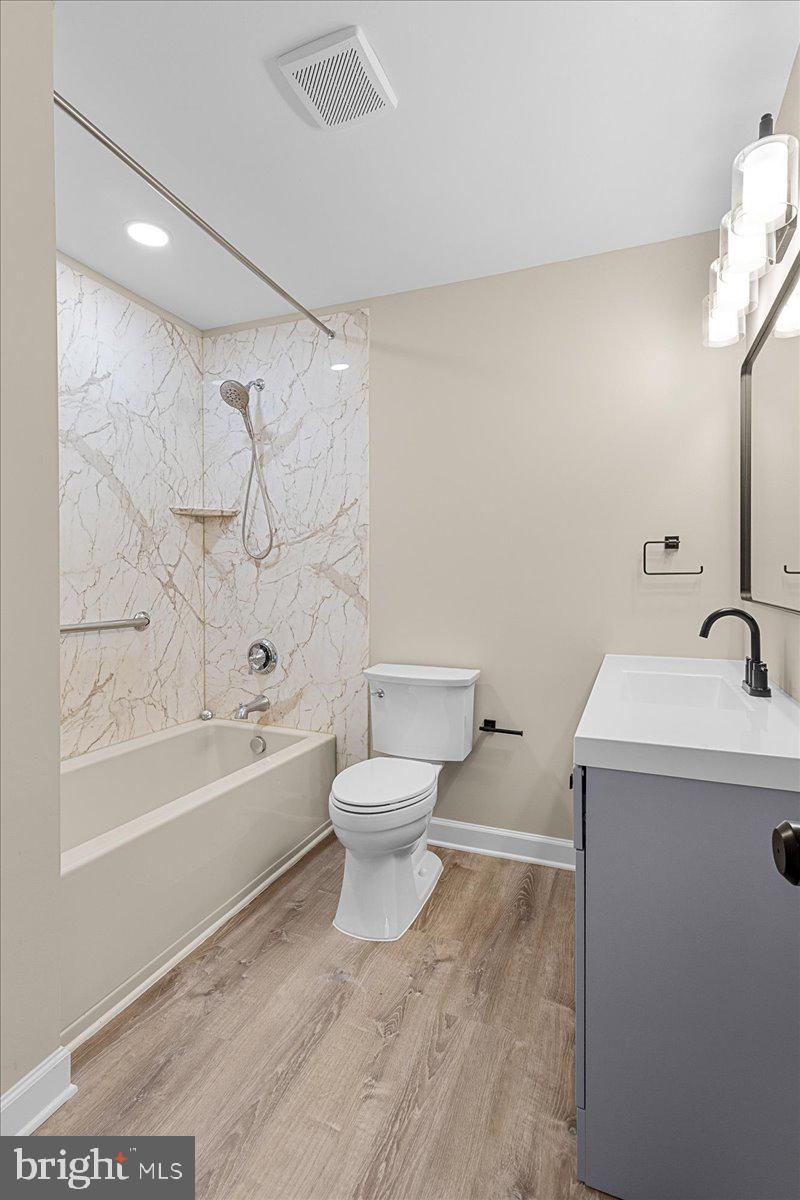 HICKORY HILL ESTATES - Residential