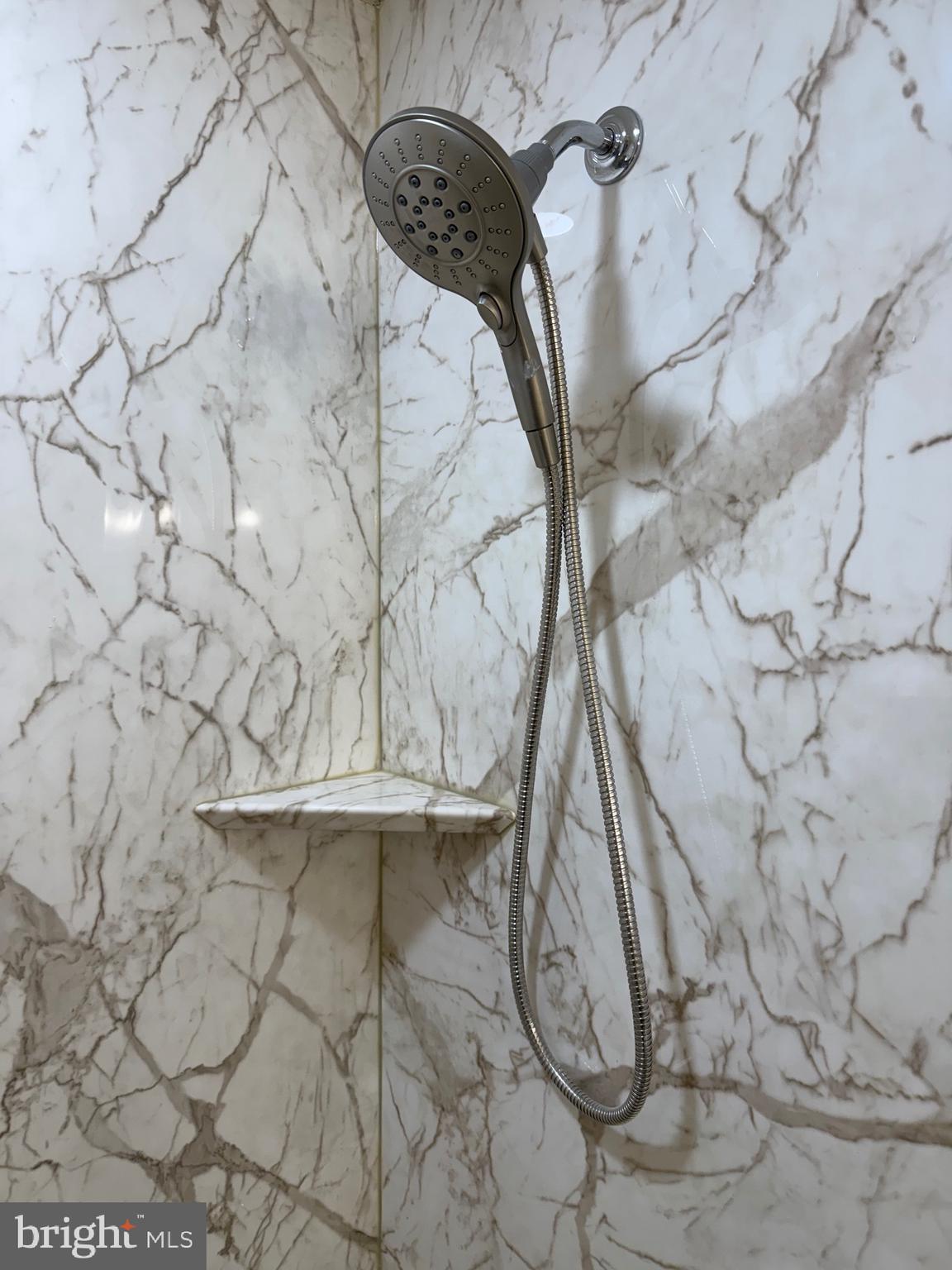 HICKORY HILL ESTATES - Residential