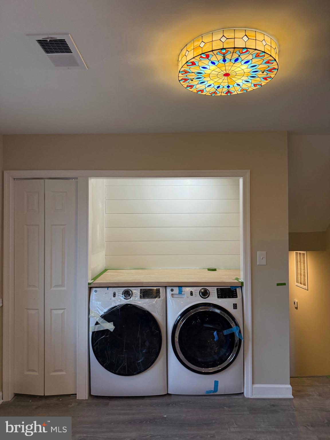 HICKORY HILL ESTATES - Residential