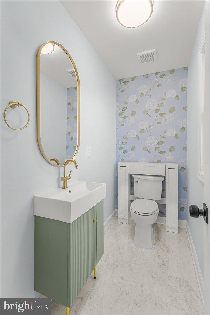 HICKORY HILL ESTATES - Residential