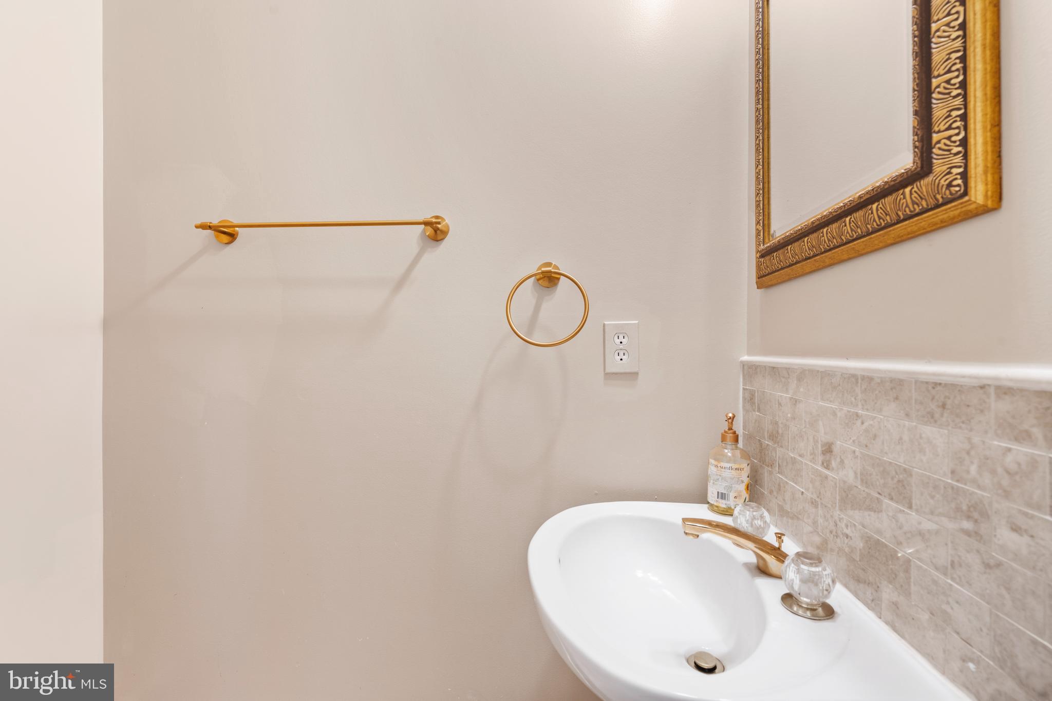 LOWES ISLAND - Residential Lease