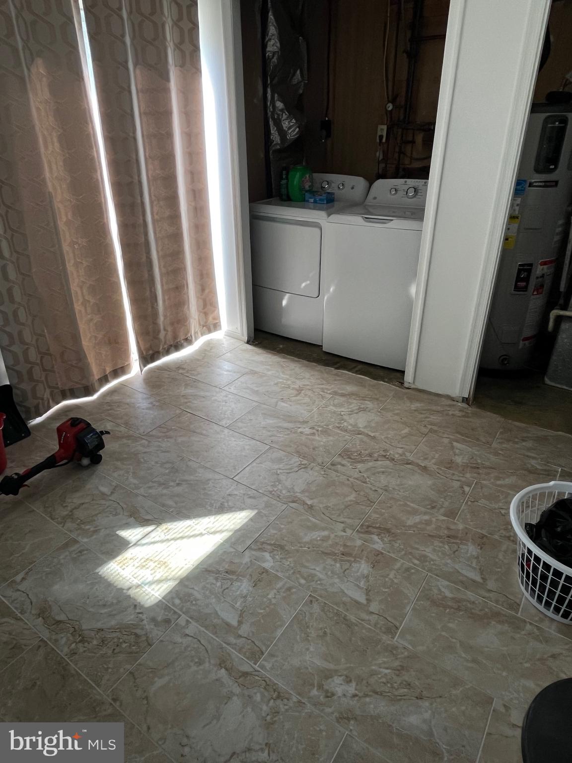 CROWNE MEADOWS - Residential