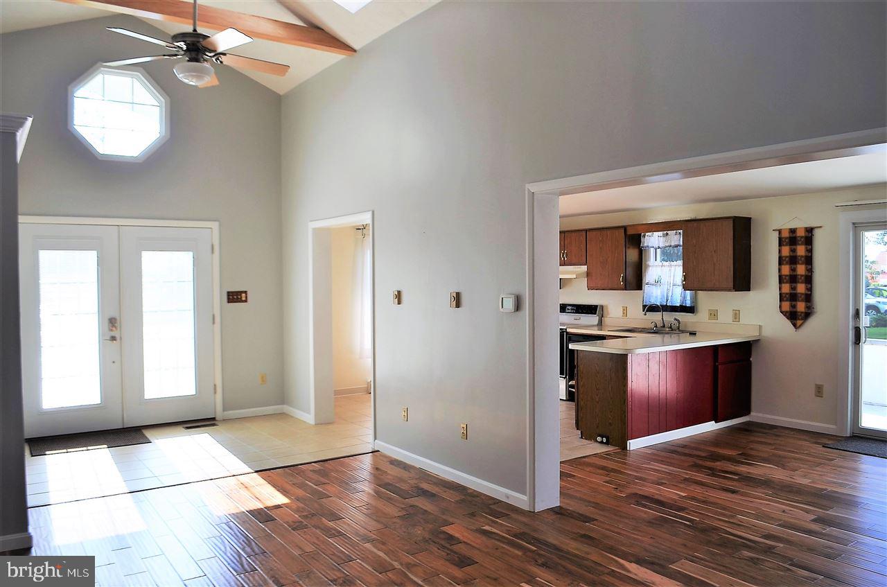 LAKE MEADE - Residential