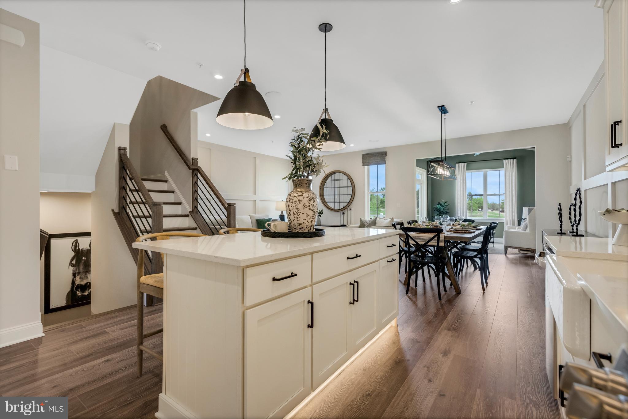 MASON SQUARE - Residential