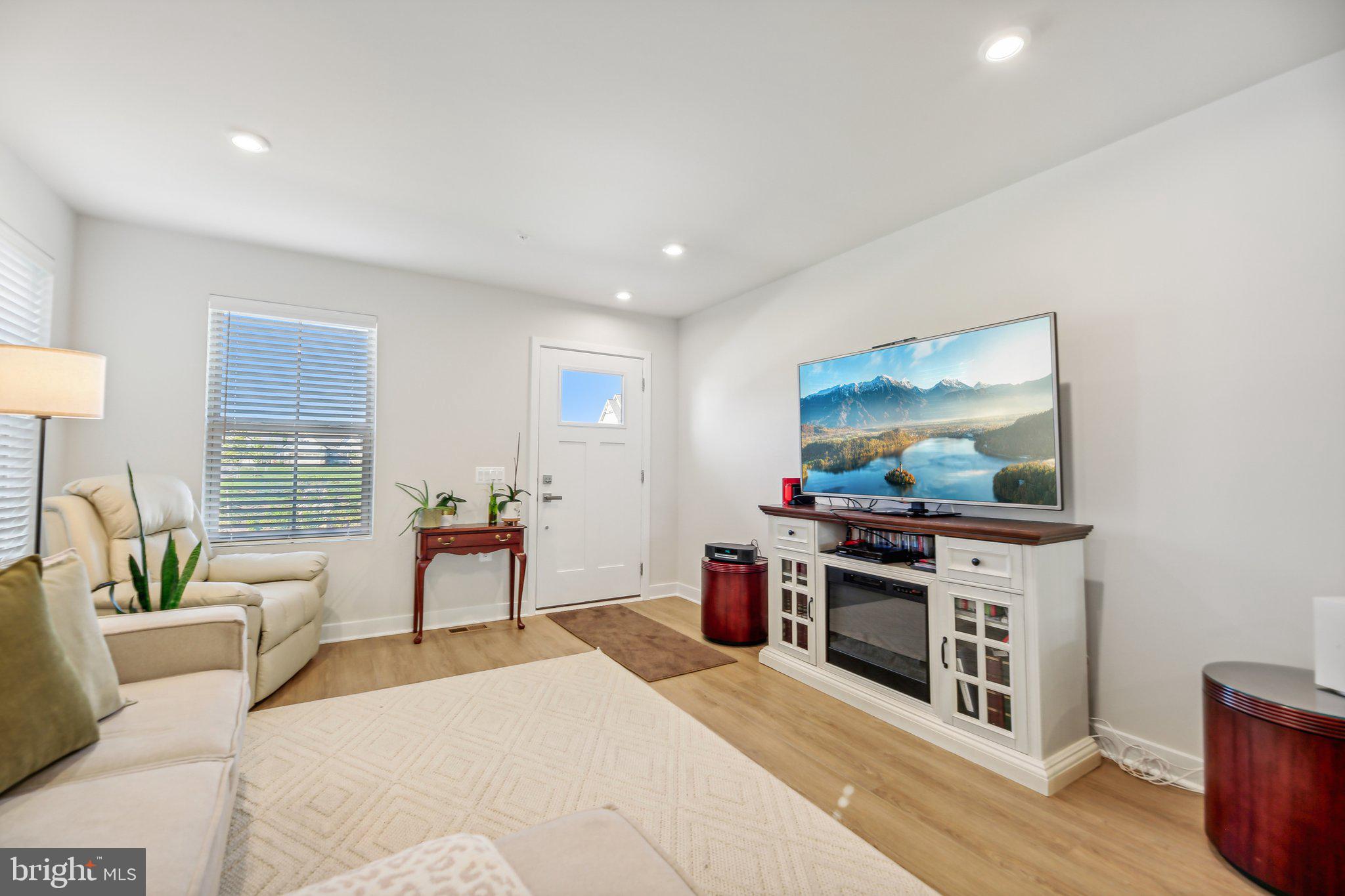 BLOOMFIELDS - Residential