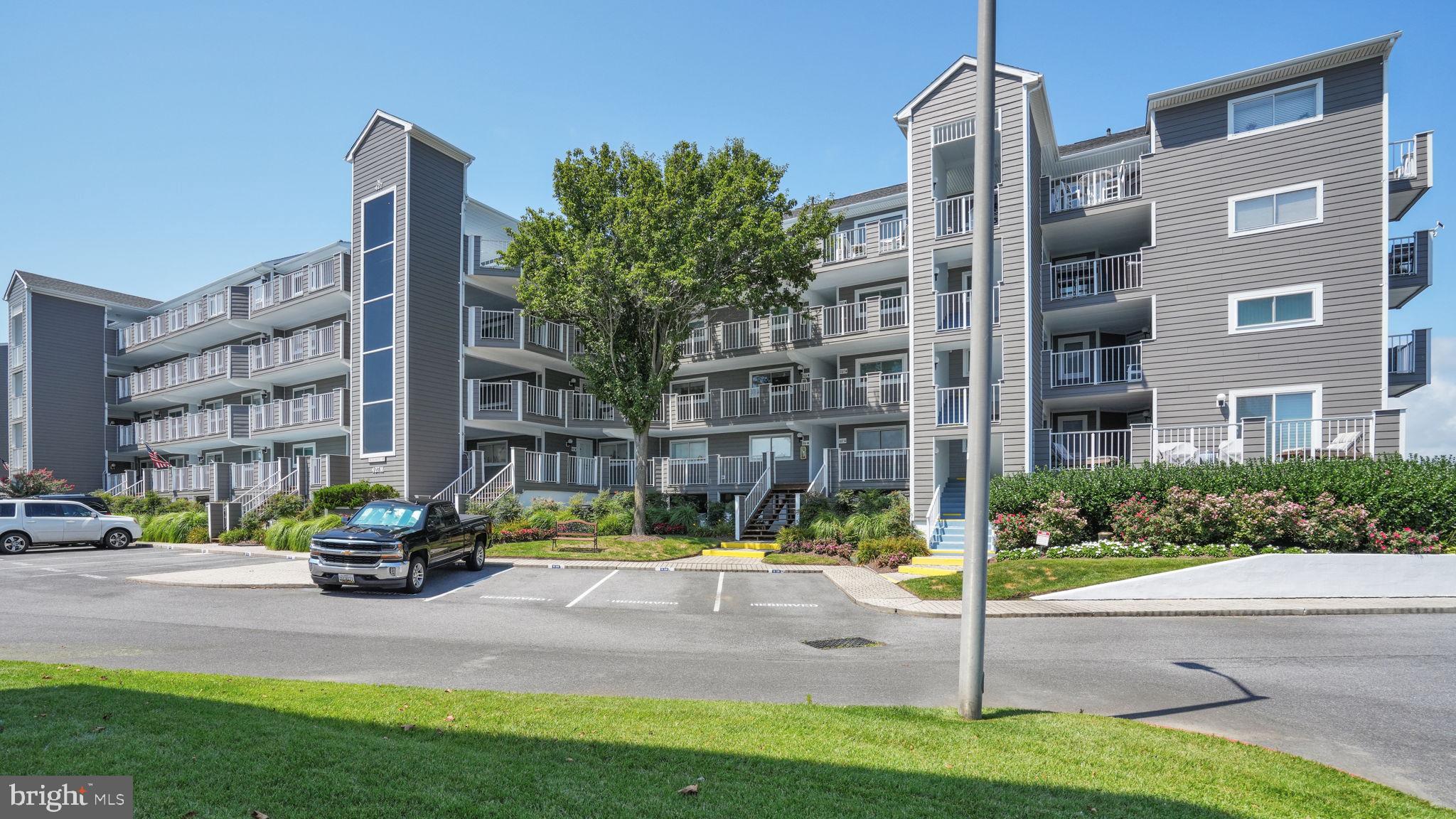 427 14TH STREET 206 M