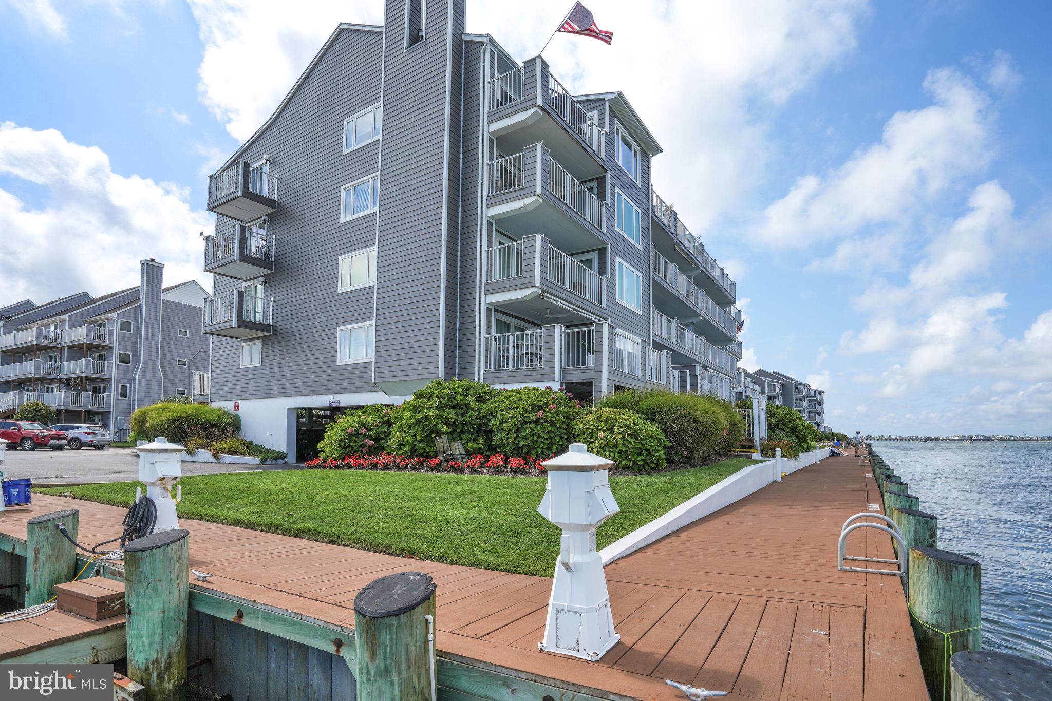 427 14TH STREET 206 M