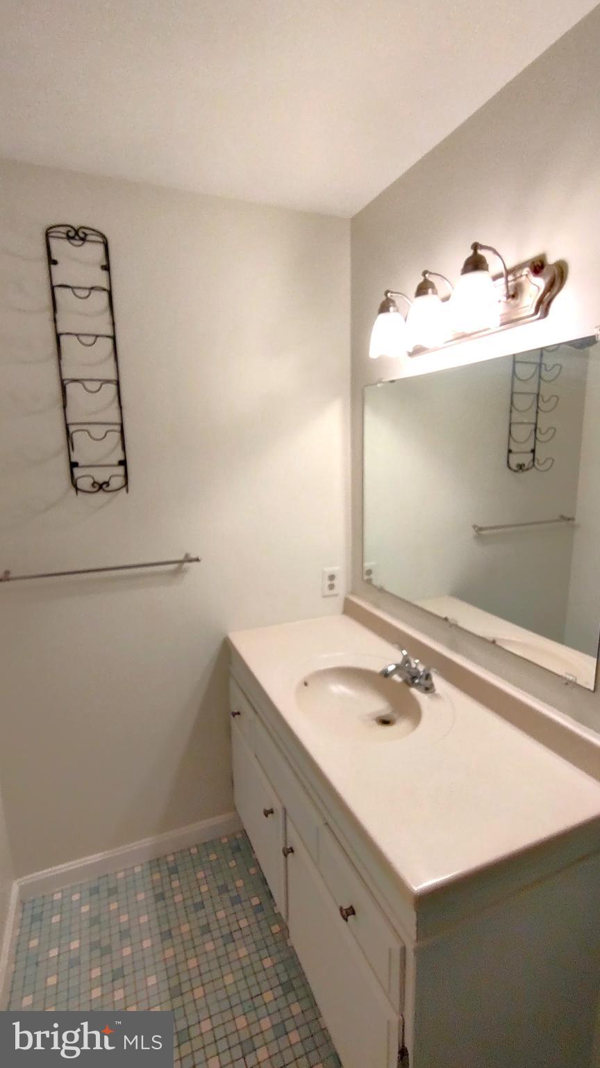 MADONNA MANOR - Residential