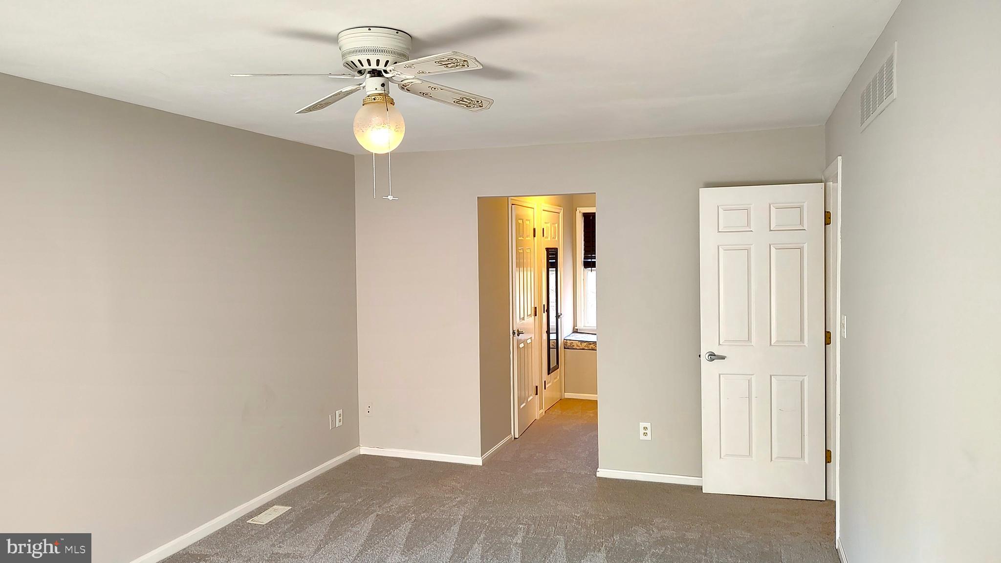 MADONNA MANOR - Residential