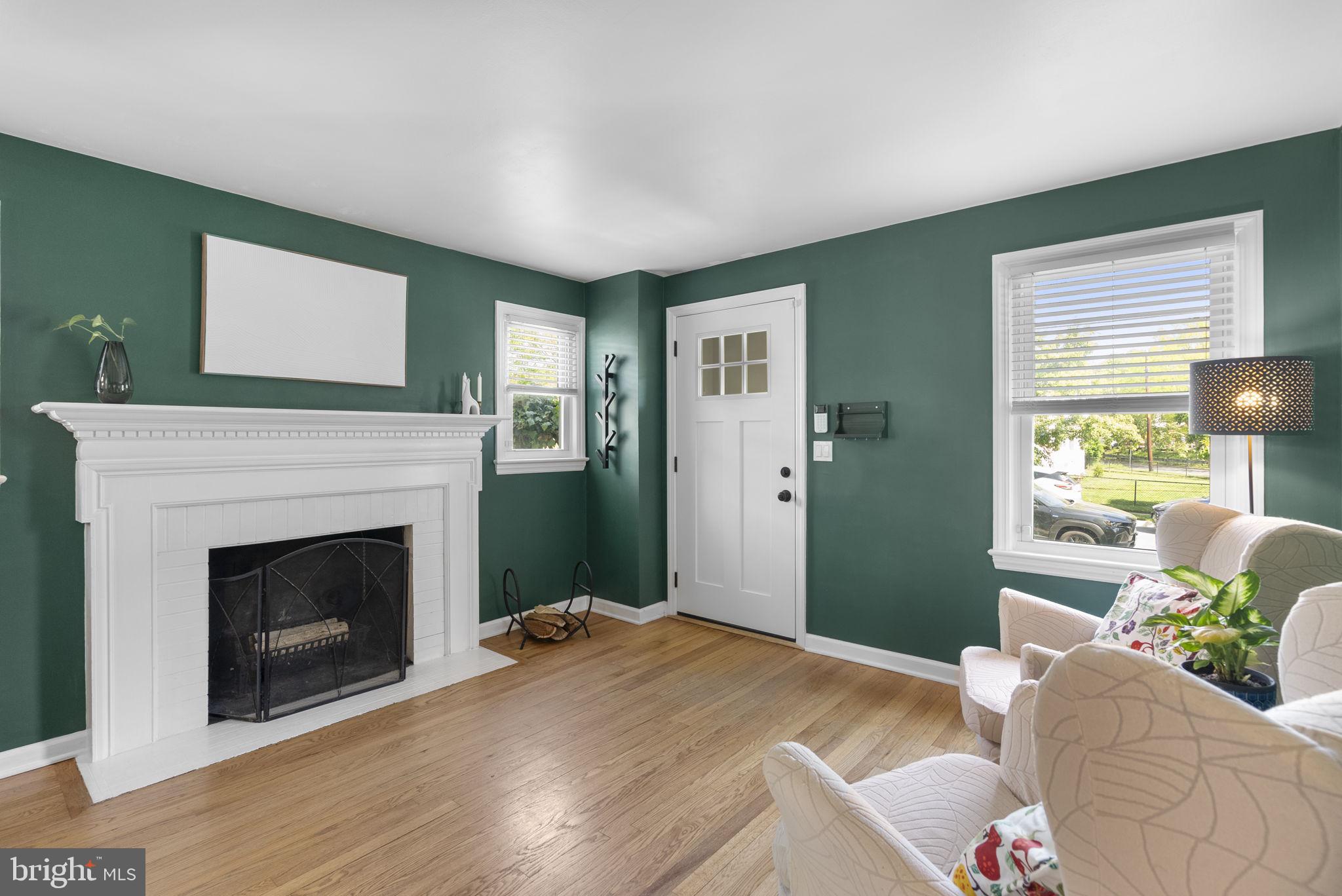 HOLLYWOOD - Residential