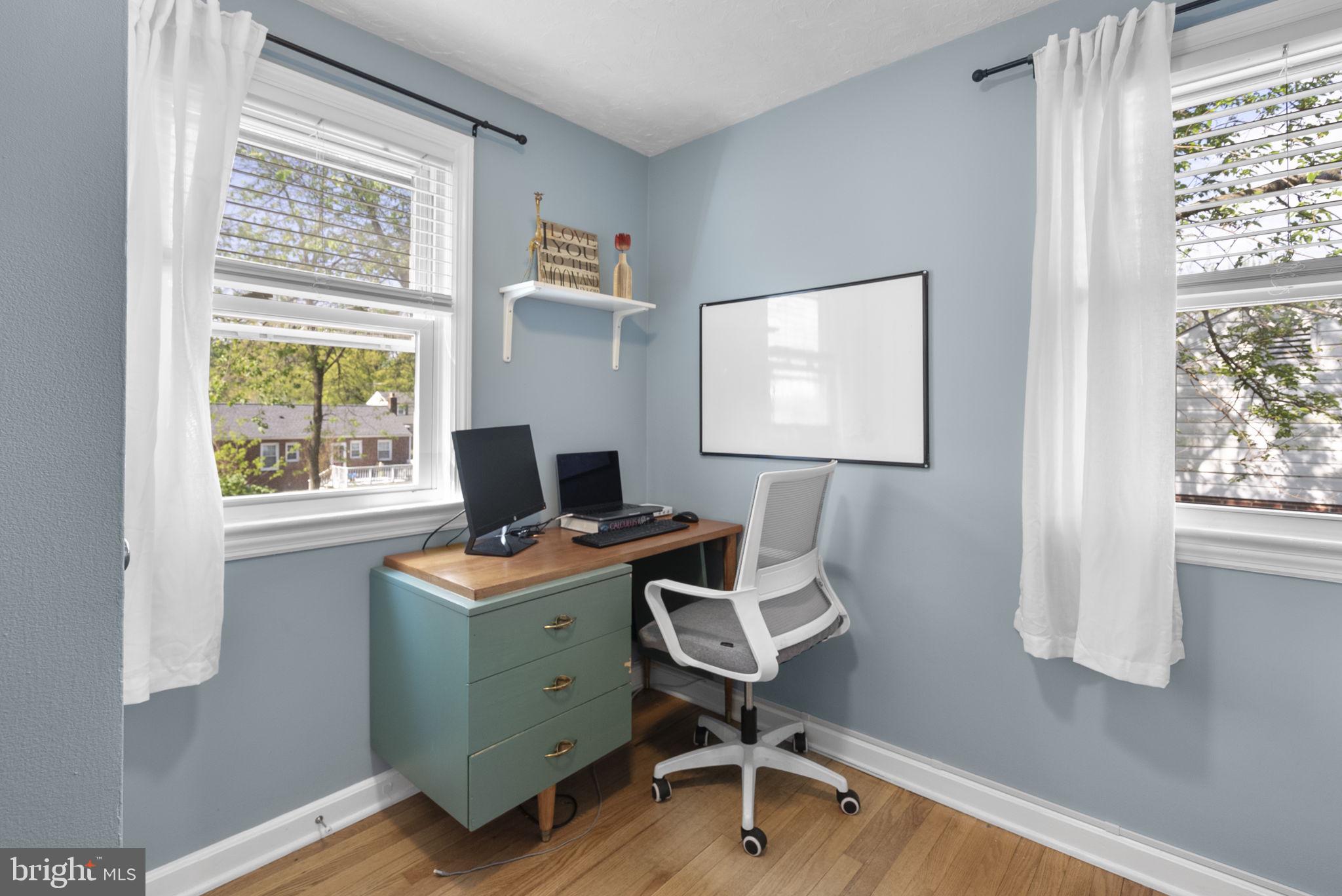 HOLLYWOOD - Residential