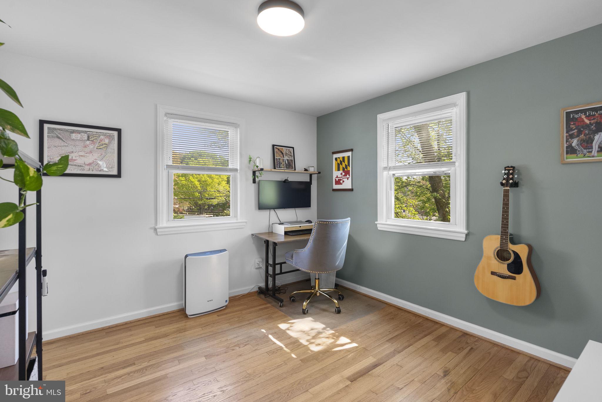 HOLLYWOOD - Residential