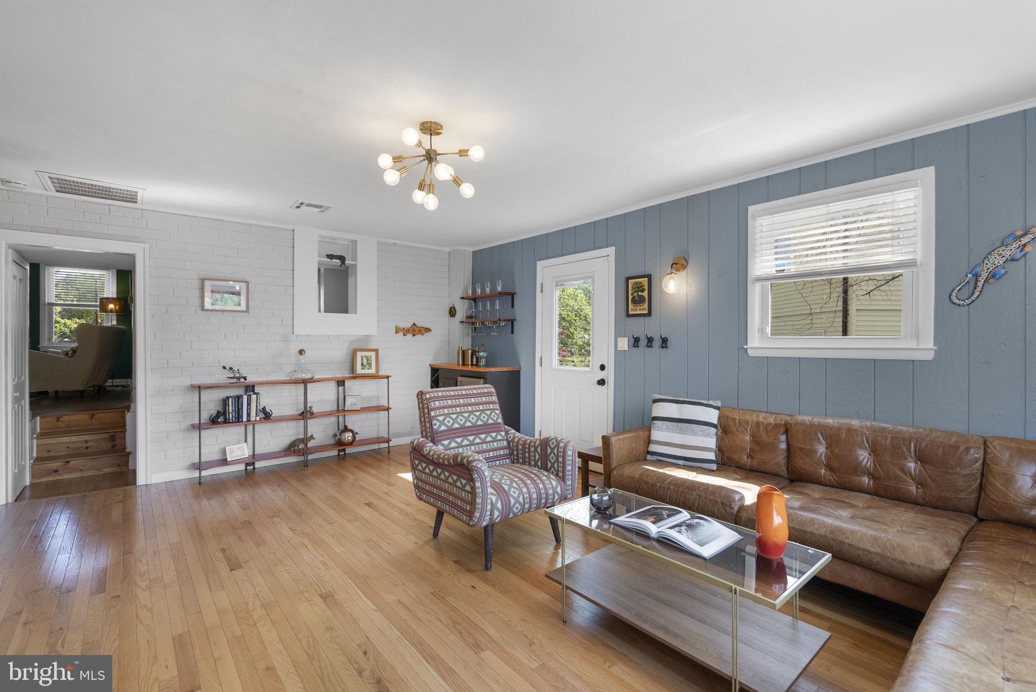 HOLLYWOOD - Residential