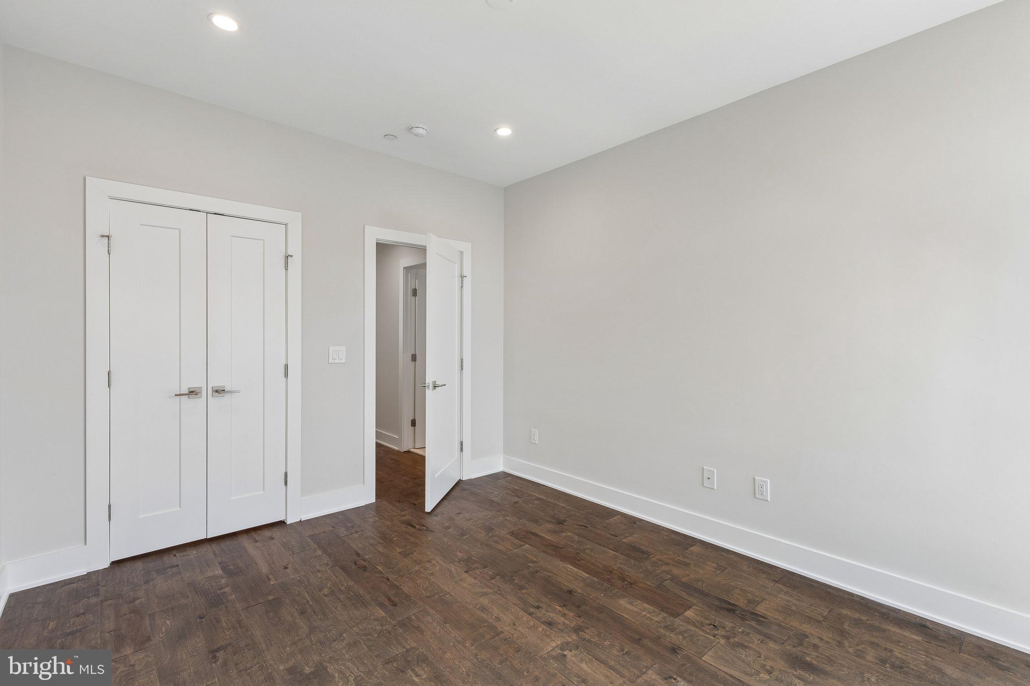PHILADELPHIA (SOUTH) - Residential