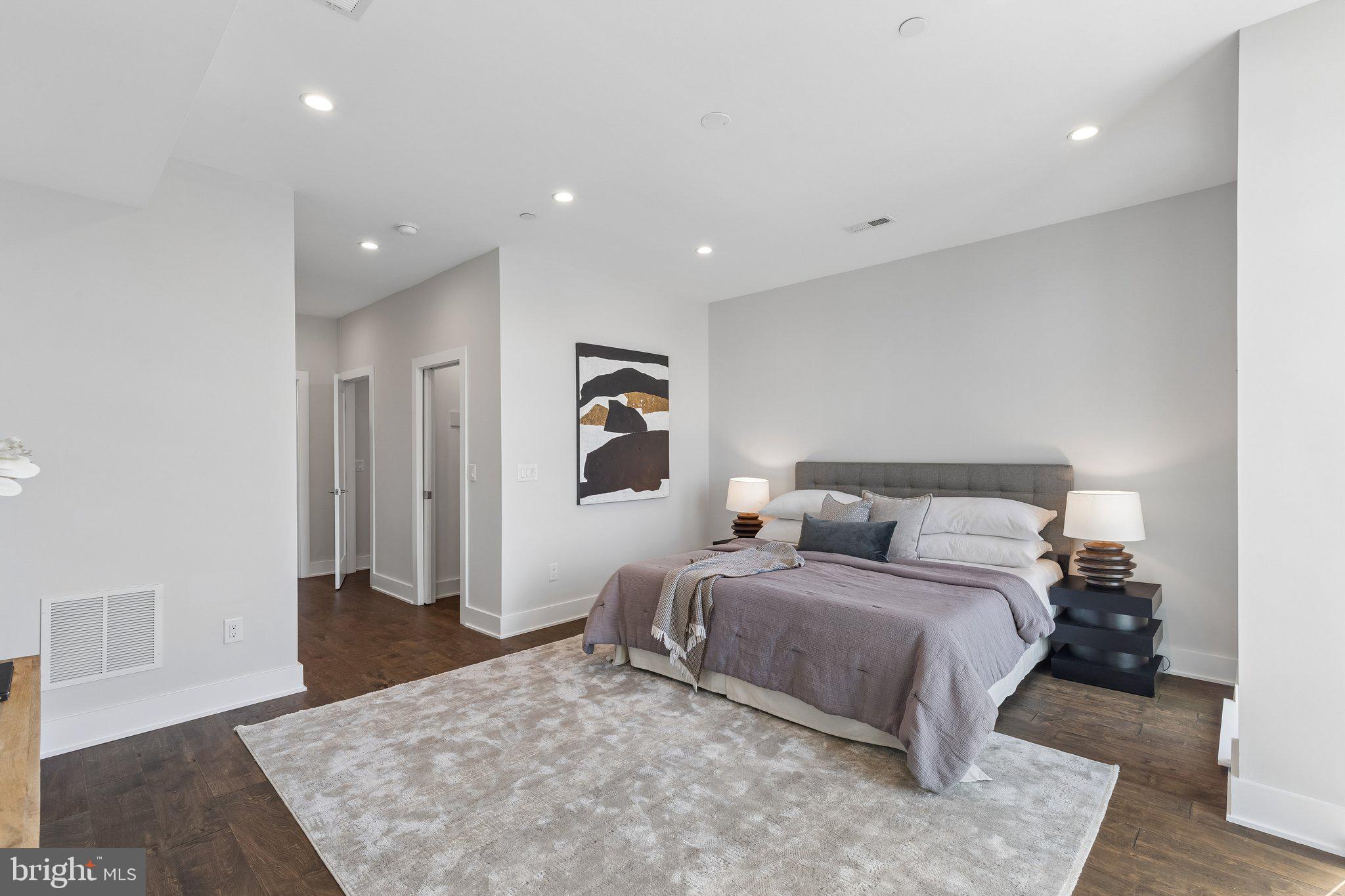 PHILADELPHIA (SOUTH) - Residential