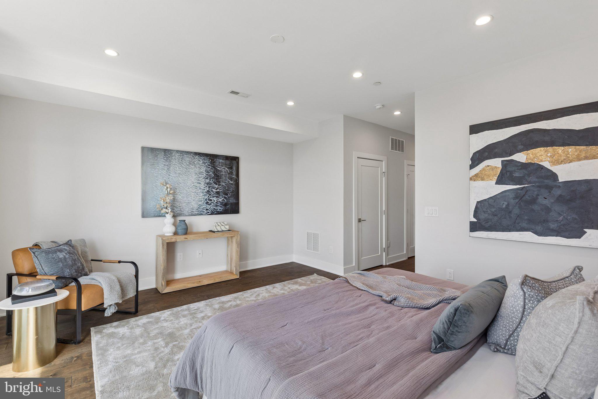 PHILADELPHIA (SOUTH) - Residential