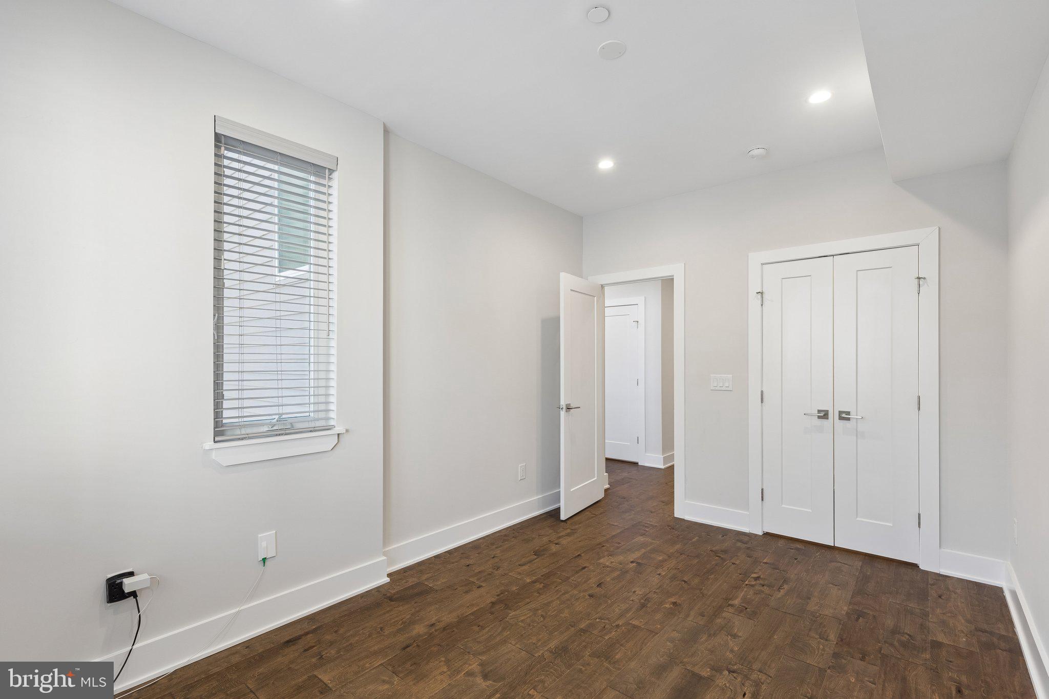 PHILADELPHIA (SOUTH) - Residential