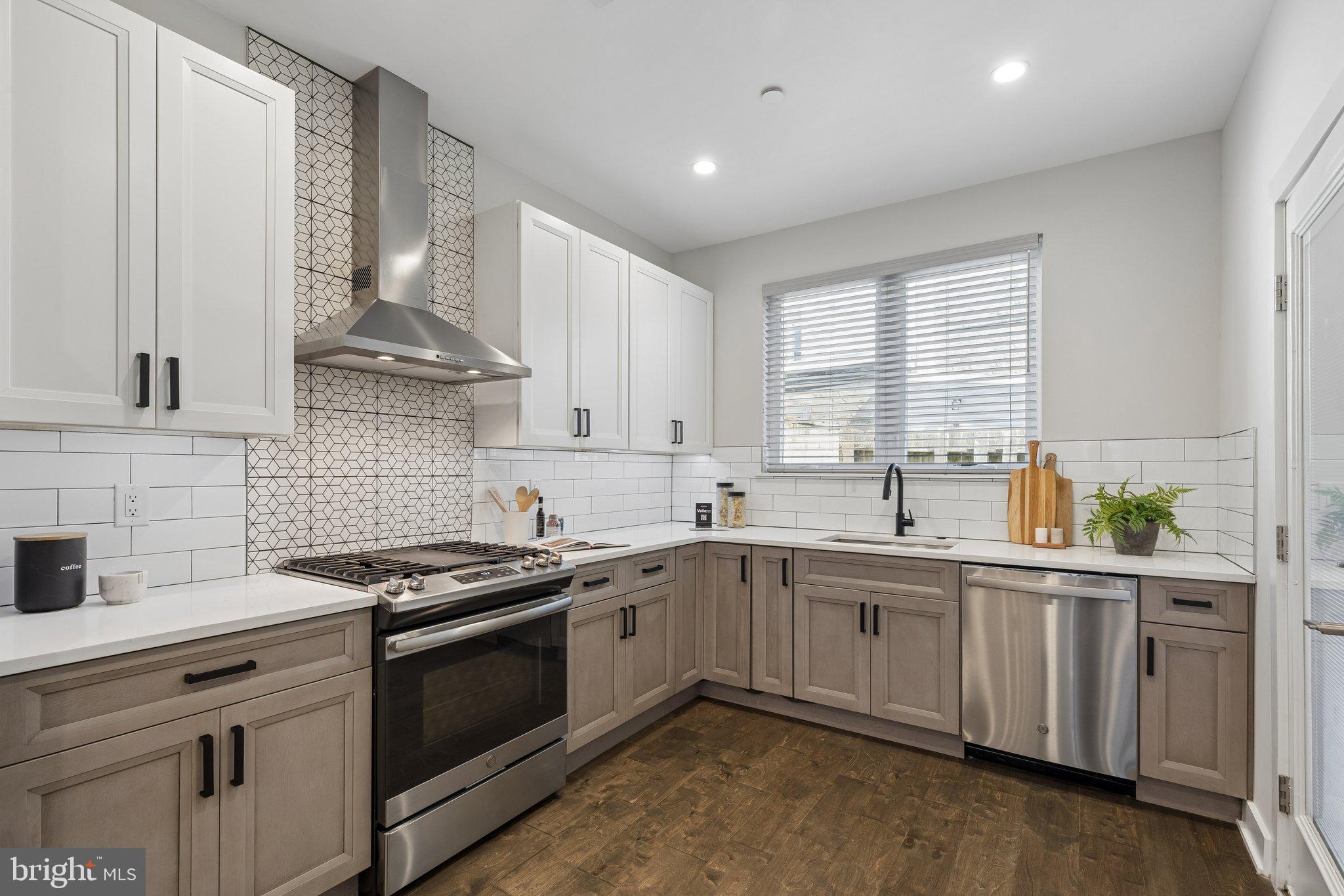 PHILADELPHIA (SOUTH) - Residential