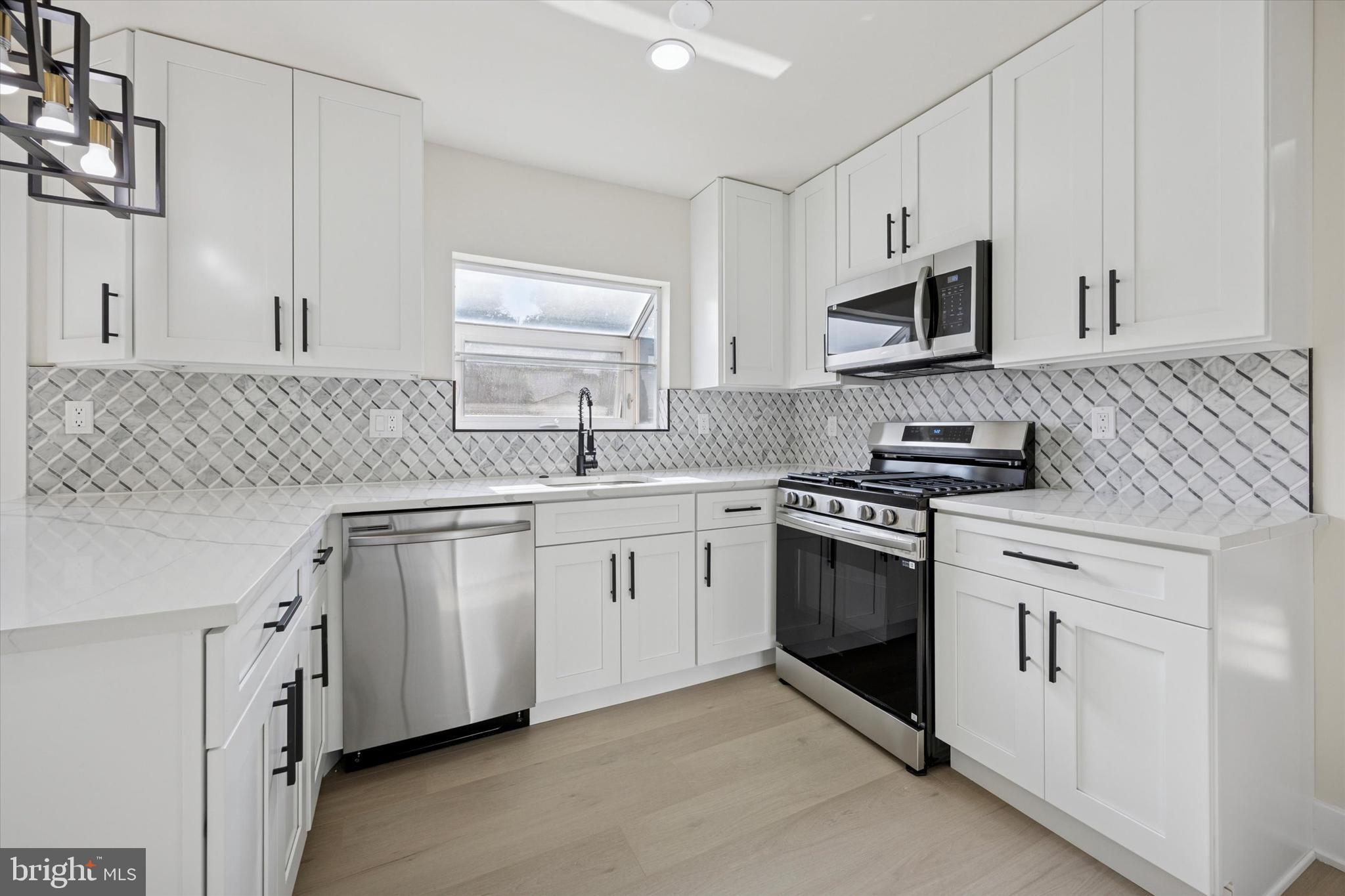 CHERRY HILL ESTATE - Residential