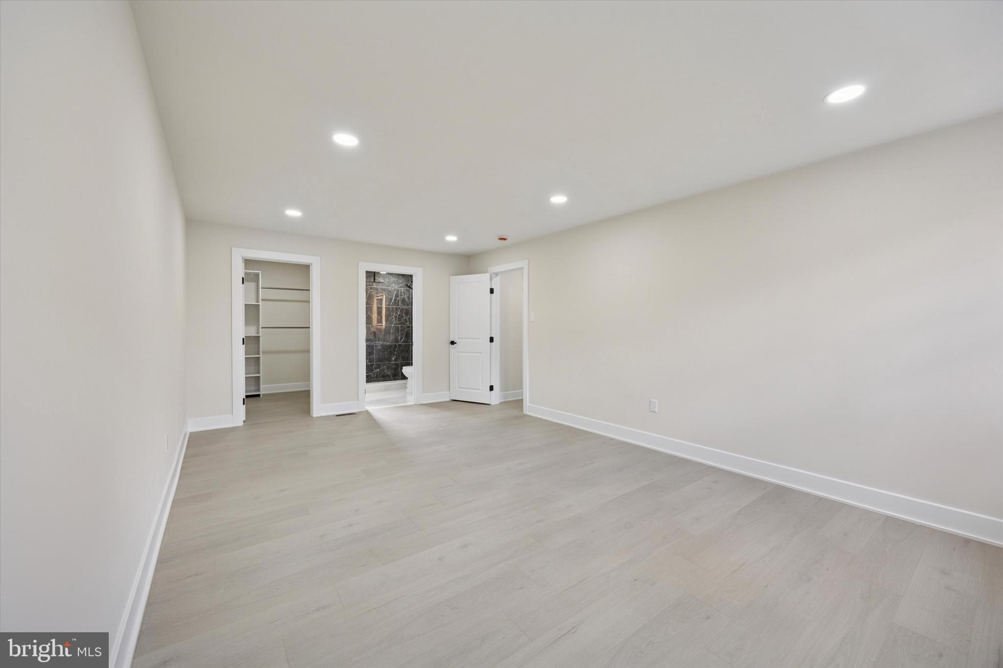 CHERRY HILL ESTATE - Residential