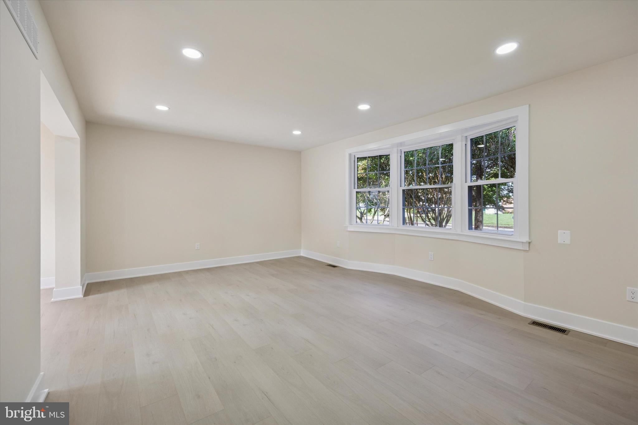 309 BRENTWOOD AVENUE