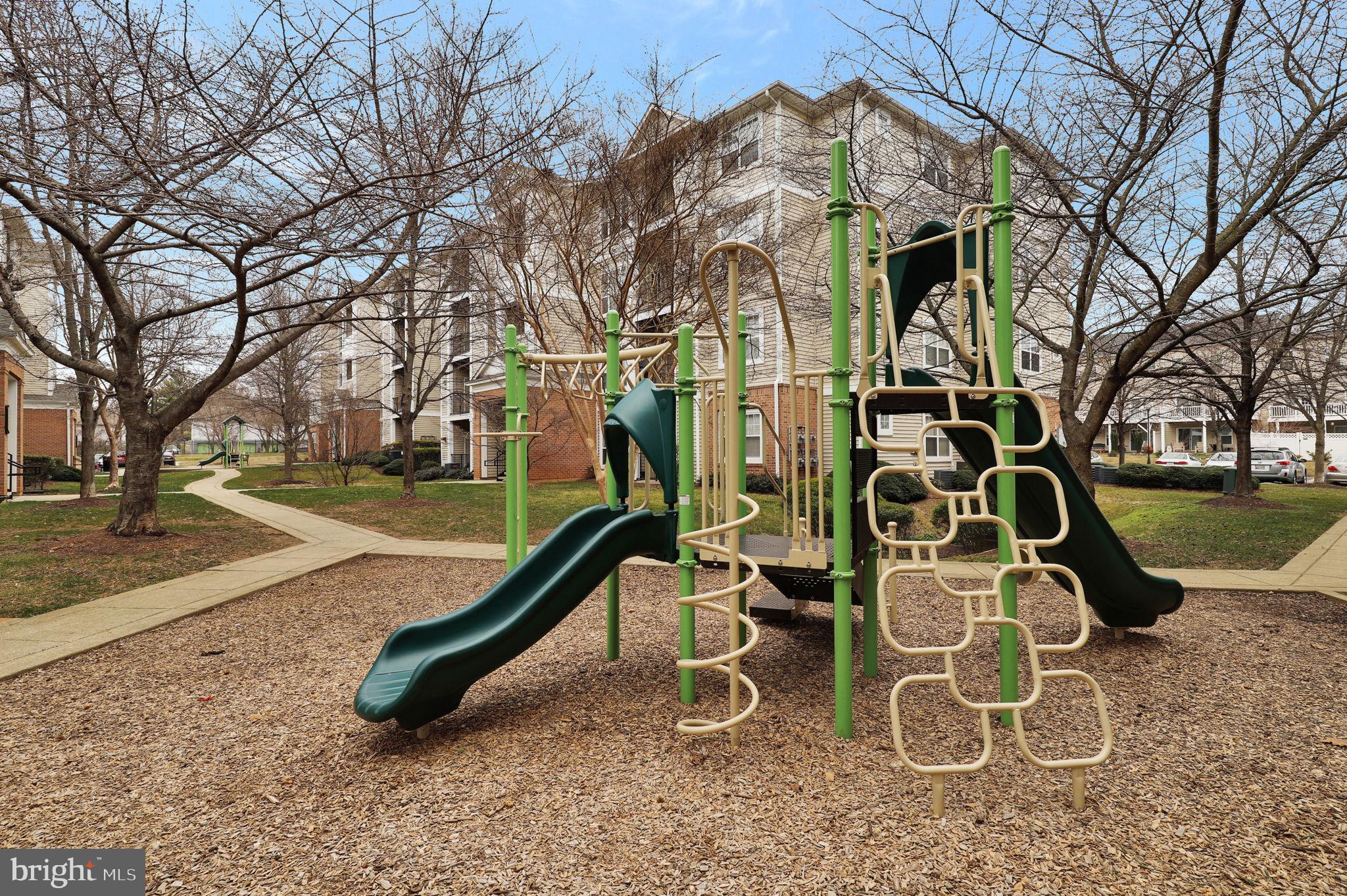 ASHMORE AT GERMANOWN COMMUNITY - Residential