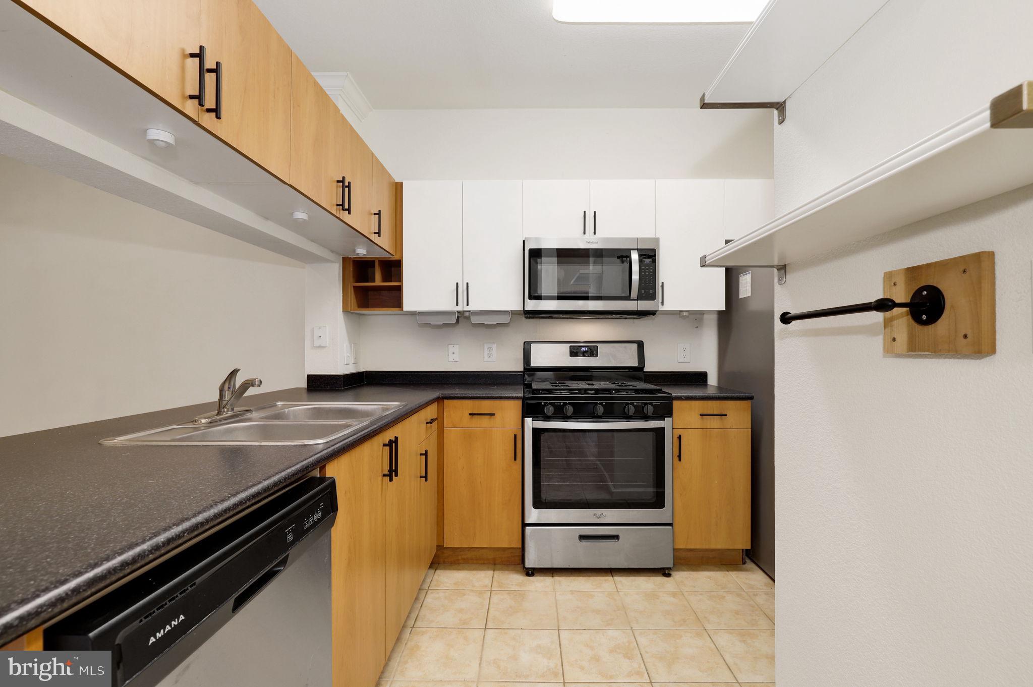 ASHMORE AT GERMANOWN COMMUNITY - Residential