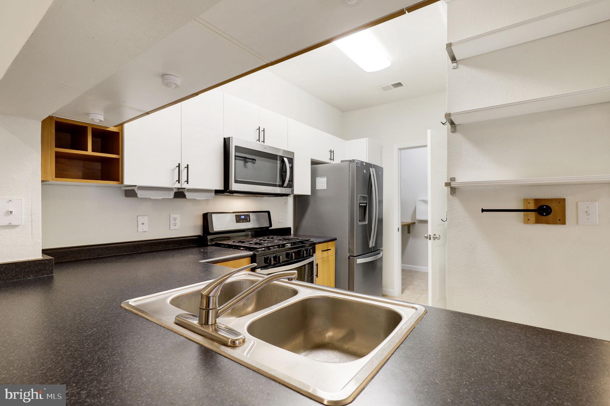 ASHMORE AT GERMANOWN COMMUNITY - Residential