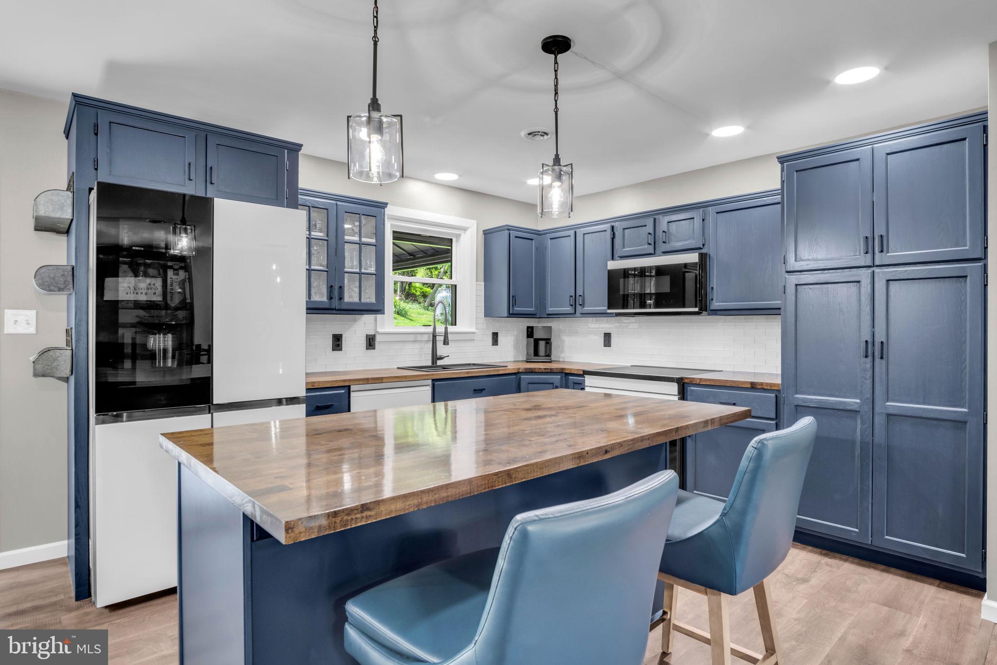 224 RIDGEVIEW