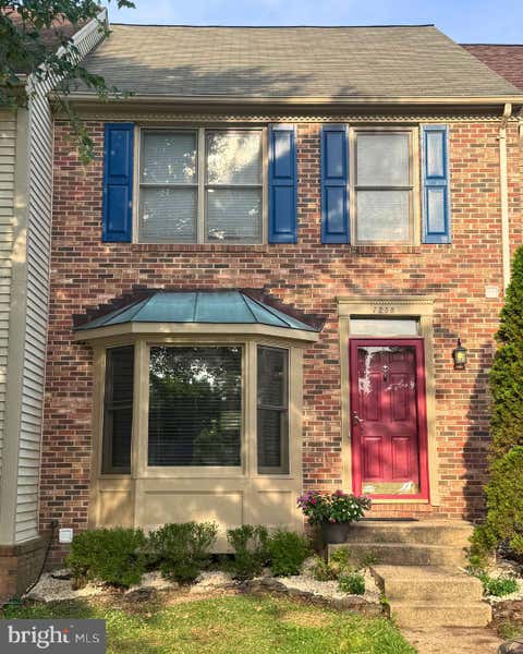 Townhouse For Sale - 7238 Lensfield Court<br/> ALEXANDRIA, VA 22315