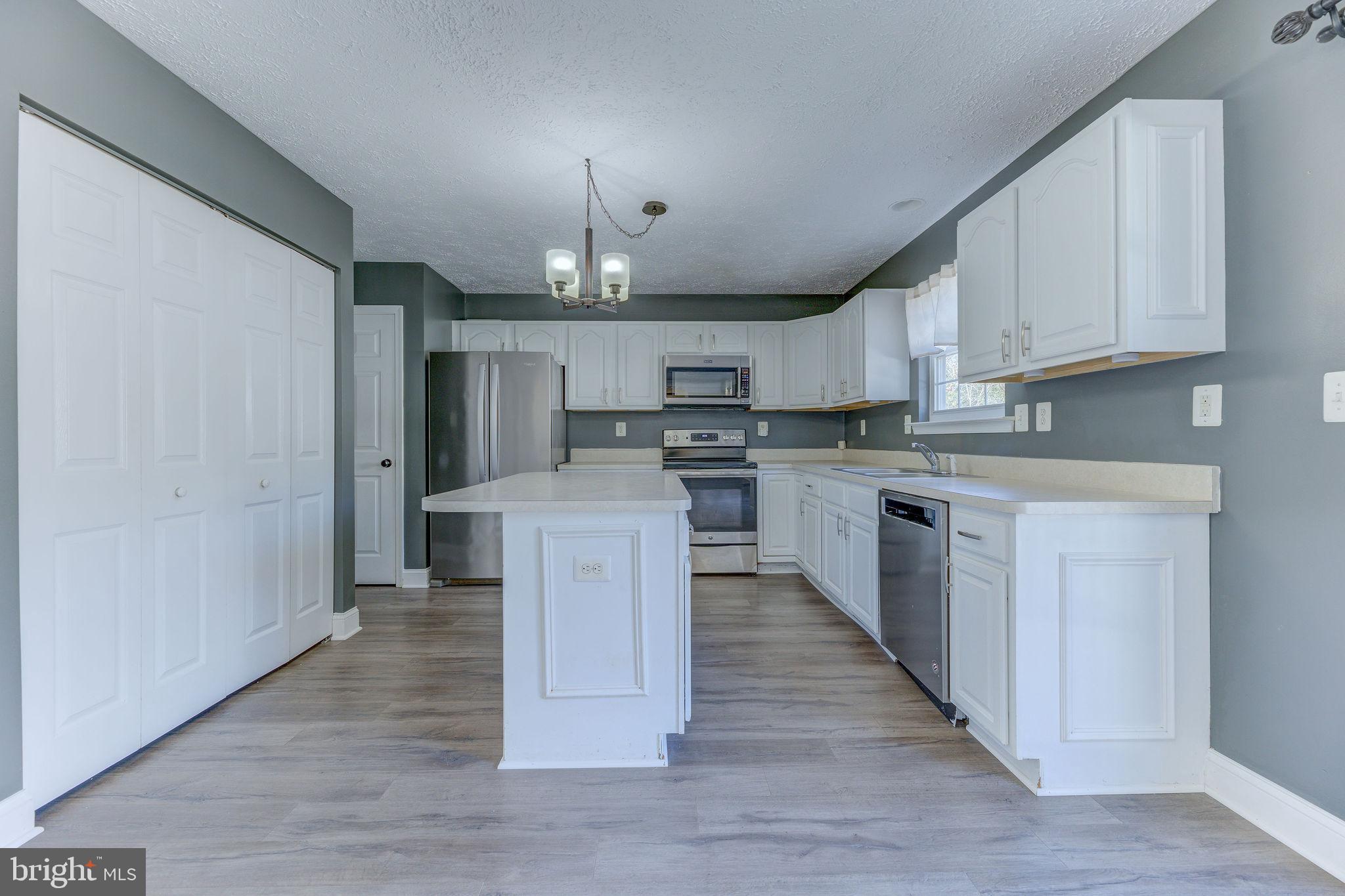 WILLOW WOODS - Residential